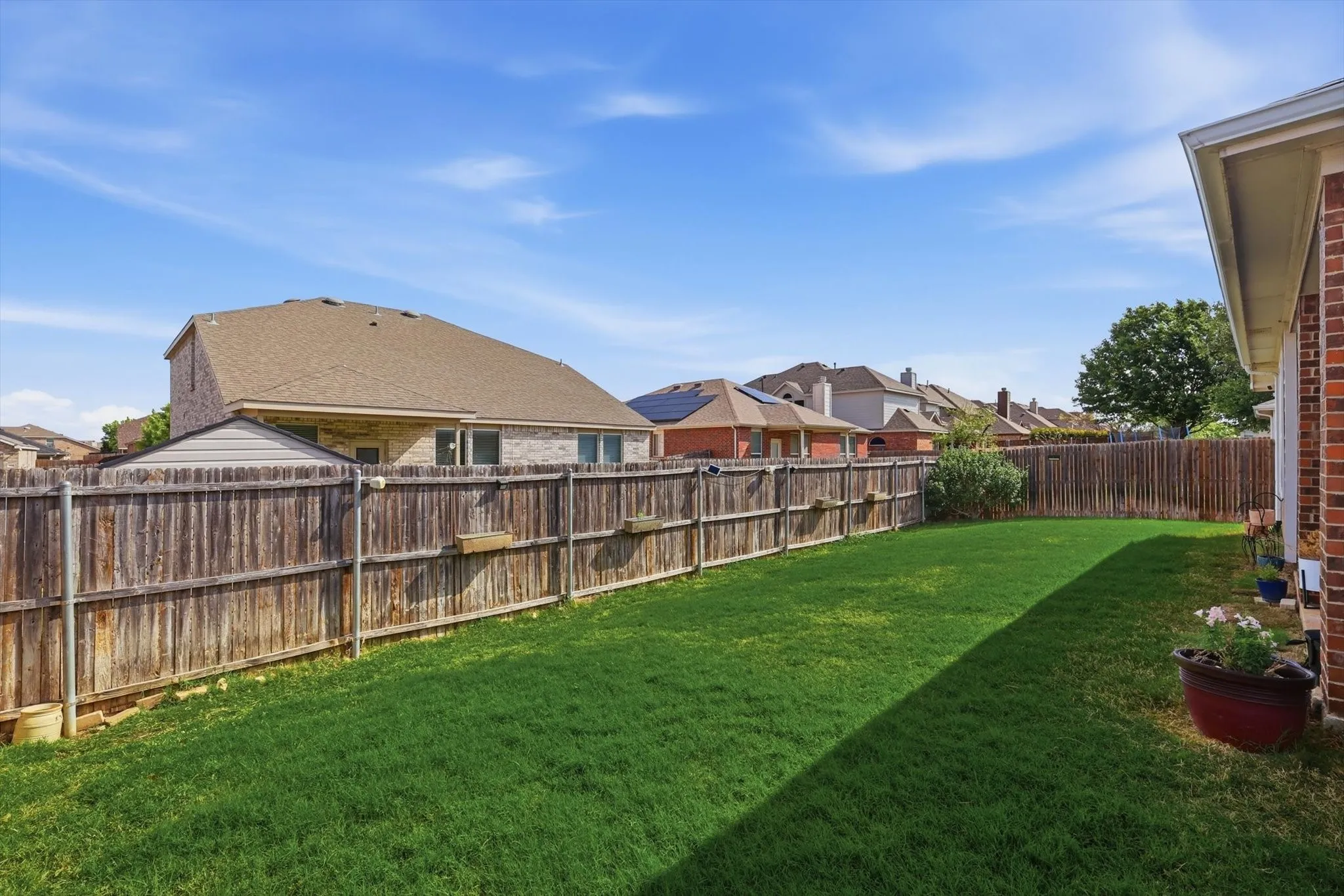 Single Family Residence For Sale in Tarrant County , 432 Cold Mountain Trail, Fort Worth, Texas 76131, 3 Bedroom, 2 Bathroom, 2 Garage spaces, 1,851 Sqft, built in 2017, mls#21195801, Real Estate Agent in Fort Worth, Homes For Sale in Tarrant county, Homes For Sale in Fort Worth, Realtor in Fort Worth Texas, Real Estate Brokerage Independent Realty Texas, Luminita Cordes Realtor