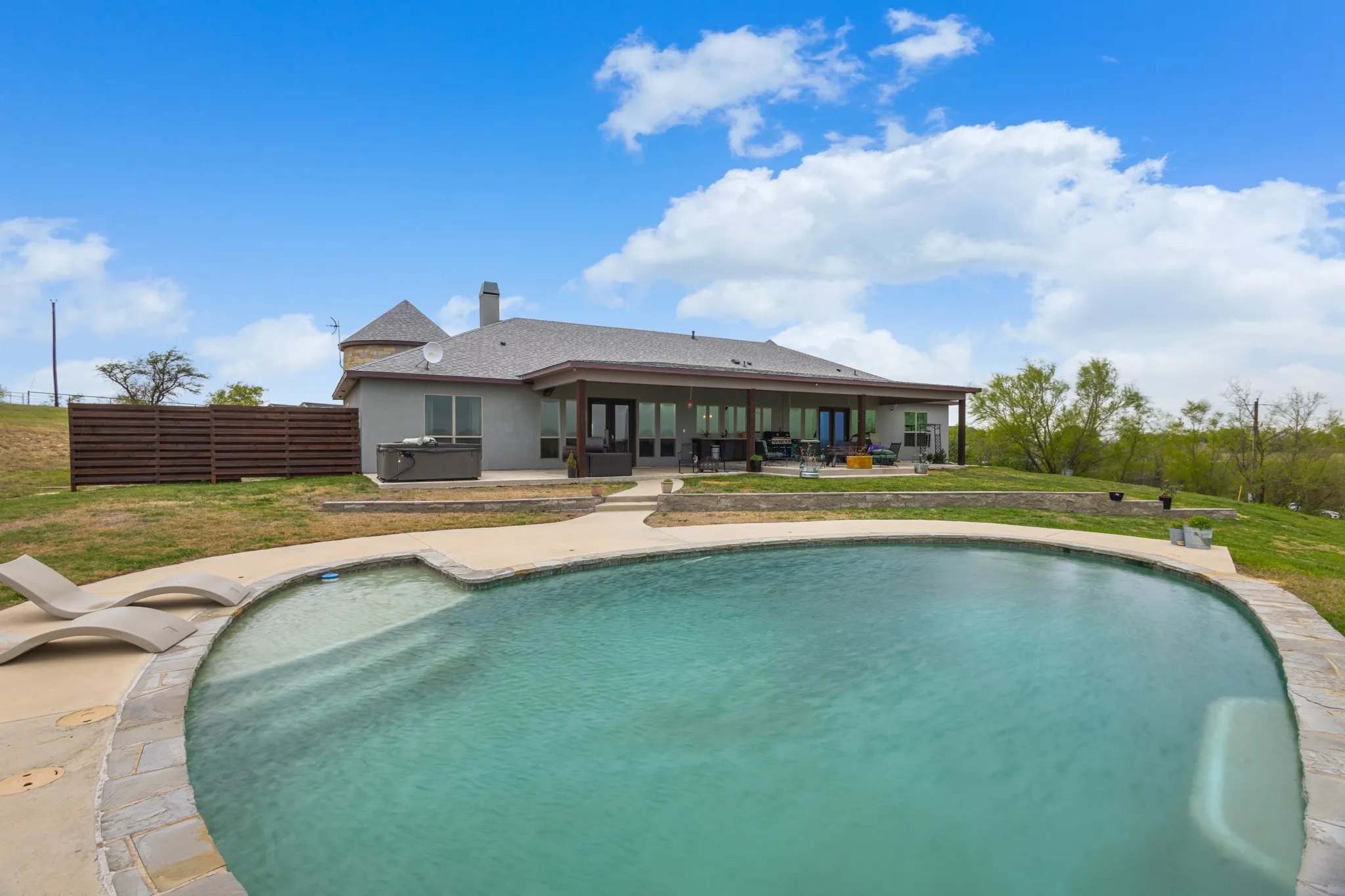 Single Family Residence For Sale in Wise County , 1395 Private Road 4011, Decatur, Texas 76234, 4 Bedroom, 6 Bathroom, 2 Garage spaces, 3,700 Sqft, built in 2016, mls#21222732, Real Estate Agent in Decatur, Homes For Sale in Wise county, Homes For Sale in Decatur, Realtor in Decatur Texas, Real Estate Brokerage Independent Realty Texas, Luminita Cordes Realtor