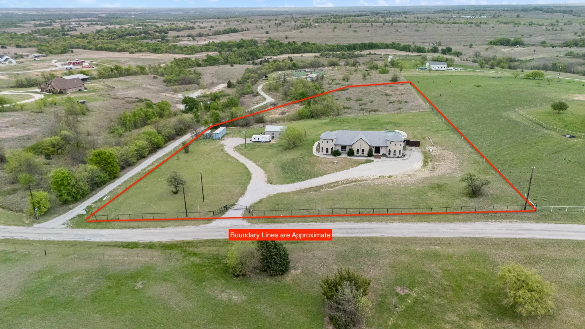 Single Family Residence For Sale in Wise County , 1395 Private Road 4011, Decatur, Texas 76234, 4 Bedroom, 6 Bathroom, 2 Garage spaces, 3,700 Sqft, built in 2016, mls#21222732, Real Estate Agent in Decatur, Homes For Sale in Wise county, Homes For Sale in Decatur, Realtor in Decatur Texas, Real Estate Brokerage Independent Realty Texas, Luminita Cordes Realtor
