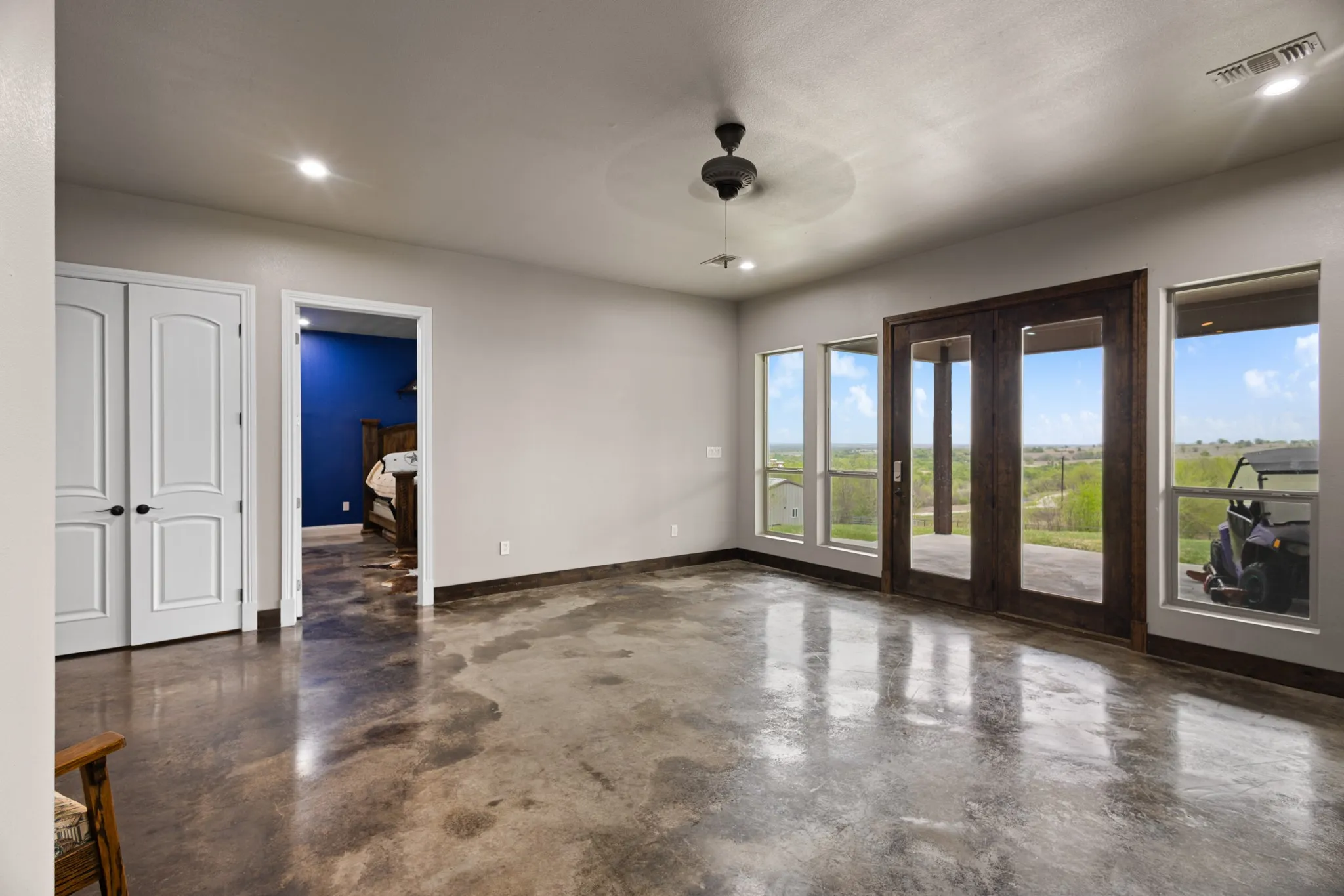 Single Family Residence For Sale in Wise County , 1395 Private Road 4011, Decatur, Texas 76234, 4 Bedroom, 6 Bathroom, 2 Garage spaces, 3,700 Sqft, built in 2016, mls#21222732, Real Estate Agent in Decatur, Homes For Sale in Wise county, Homes For Sale in Decatur, Realtor in Decatur Texas, Real Estate Brokerage Independent Realty Texas, Luminita Cordes Realtor