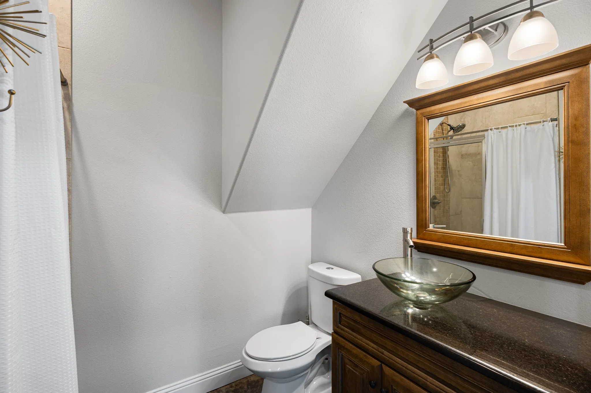 Single Family Residence For Sale in Wise County , 1395 Private Road 4011, Decatur, Texas 76234, 4 Bedroom, 6 Bathroom, 2 Garage spaces, 3,700 Sqft, built in 2016, mls#21222732, Real Estate Agent in Decatur, Homes For Sale in Wise county, Homes For Sale in Decatur, Realtor in Decatur Texas, Real Estate Brokerage Independent Realty Texas, Luminita Cordes Realtor