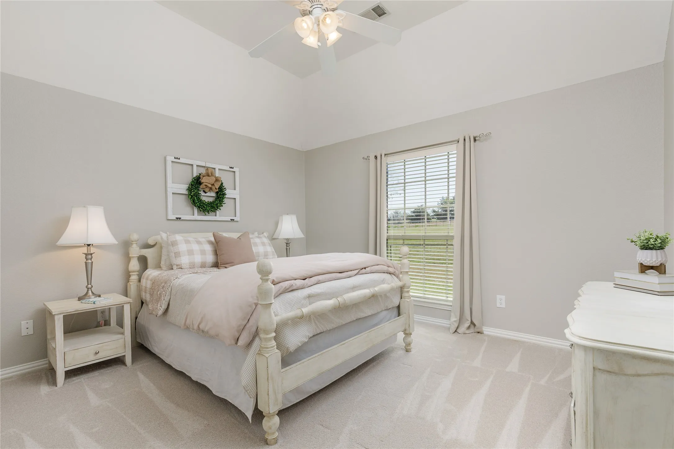 Single Family Residence For Sale in Collin County , 11030 Wild Rose Lane, Anna, Texas 75409, 7 Bedroom, 7 Bathroom, 7 Garage spaces, 5,247 Sqft, built in 2003, Preowned, mls#21210636, Real Estate Agent in Anna, Homes For Sale in Collin county, Homes For Sale in Anna, Realtor in Anna Texas, Real Estate Brokerage Independent Realty Texas, Luminita Cordes Realtor