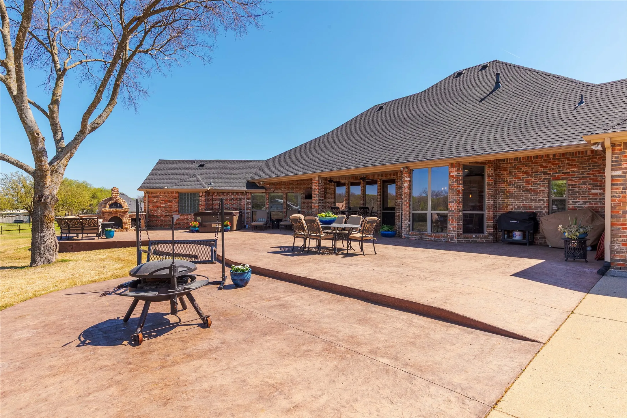 Single Family Residence For Sale in Collin County , 11030 Wild Rose Lane, Anna, Texas 75409, 7 Bedroom, 7 Bathroom, 7 Garage spaces, 5,247 Sqft, built in 2003, Preowned, mls#21210636, Real Estate Agent in Anna, Homes For Sale in Collin county, Homes For Sale in Anna, Realtor in Anna Texas, Real Estate Brokerage Independent Realty Texas, Luminita Cordes Realtor