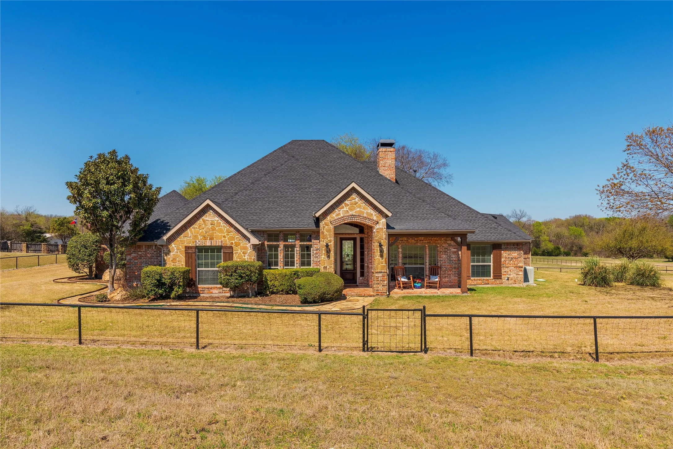 Single Family Residence For Sale in Collin County , 11030 Wild Rose Lane, Anna, Texas 75409, 7 Bedroom, 7 Bathroom, 7 Garage spaces, 5,247 Sqft, built in 2003, Preowned, mls#21210636, Real Estate Agent in Anna, Homes For Sale in Collin county, Homes For Sale in Anna, Realtor in Anna Texas, Real Estate Brokerage Independent Realty Texas, Luminita Cordes Realtor