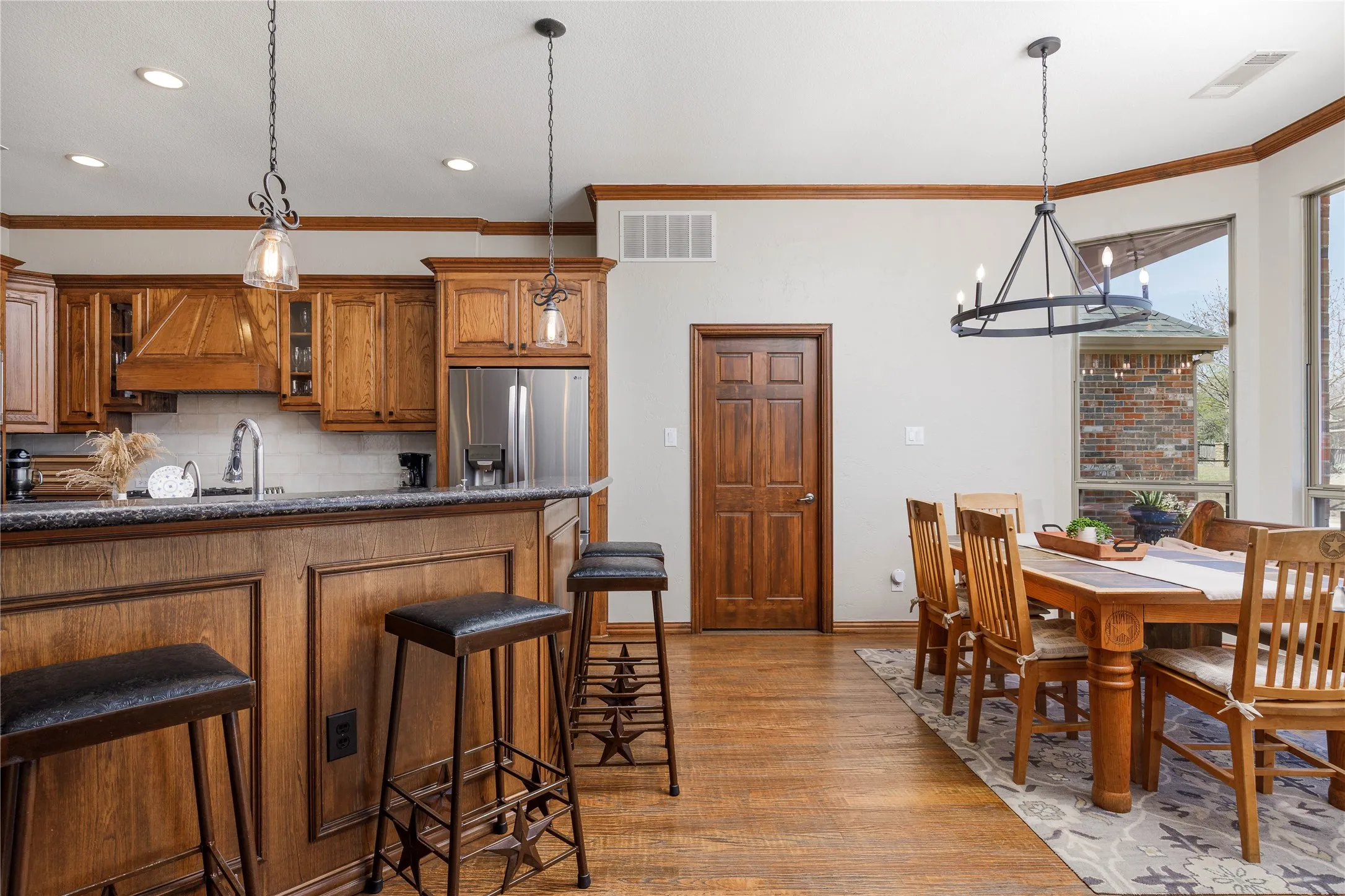 Single Family Residence For Sale in Collin County , 11030 Wild Rose Lane, Anna, Texas 75409, 7 Bedroom, 7 Bathroom, 7 Garage spaces, 5,247 Sqft, built in 2003, Preowned, mls#21210636, Real Estate Agent in Anna, Homes For Sale in Collin county, Homes For Sale in Anna, Realtor in Anna Texas, Real Estate Brokerage Independent Realty Texas, Luminita Cordes Realtor