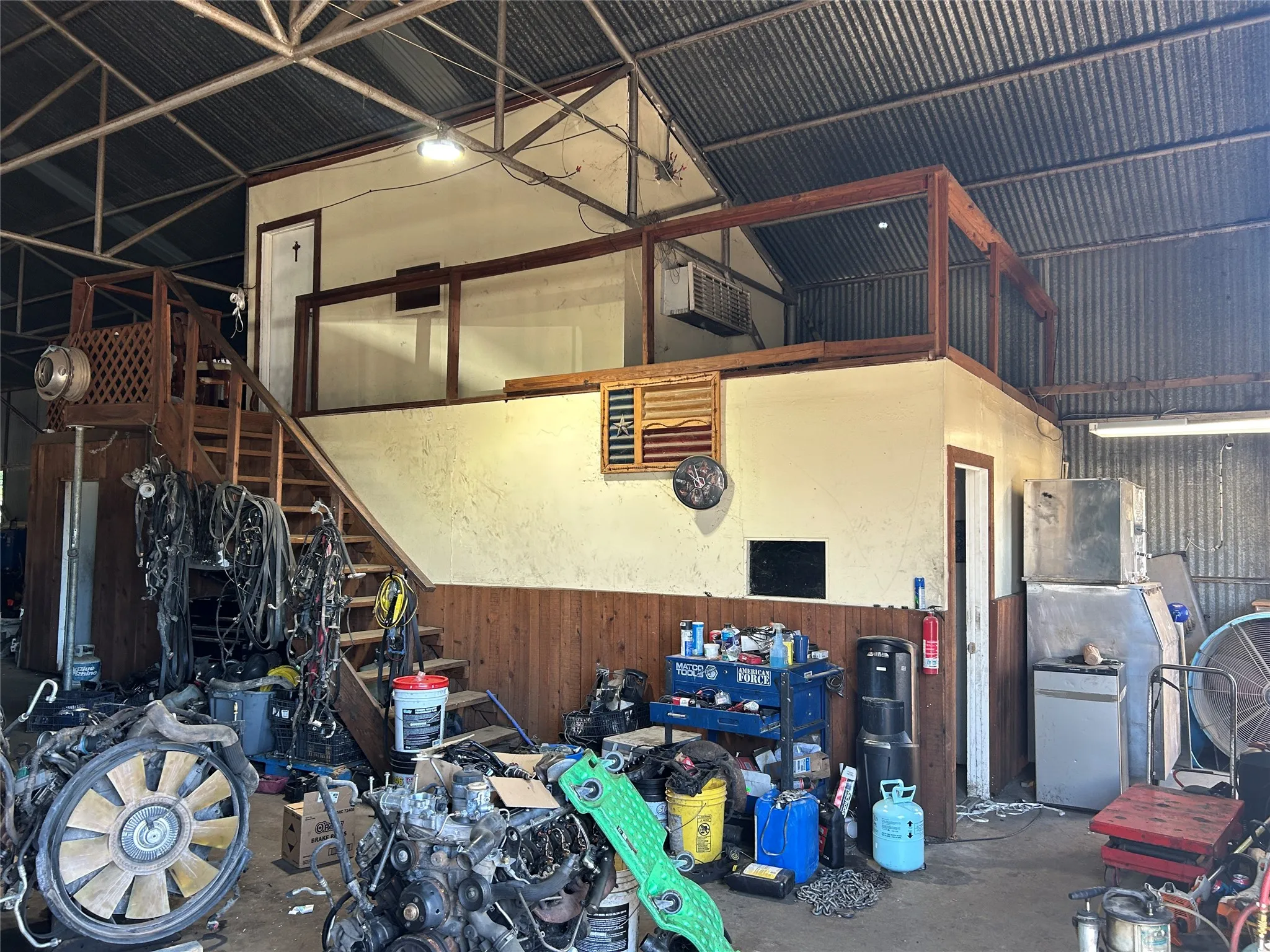 Warehouse For Rent in Tarrant County , 300 E Kennedale, Kennedale, Texas 76060, 0, 0, Garage spaces, 0 Sqft, built in 1959, mls#21225624, Real Estate Agent in Kennedale, Homes For Rent in Tarrant county, Homes For Rent in Kennedale, Realtor in Kennedale Texas, Real Estate Brokerage Independent Realty Texas, Luminita Cordes Realtor