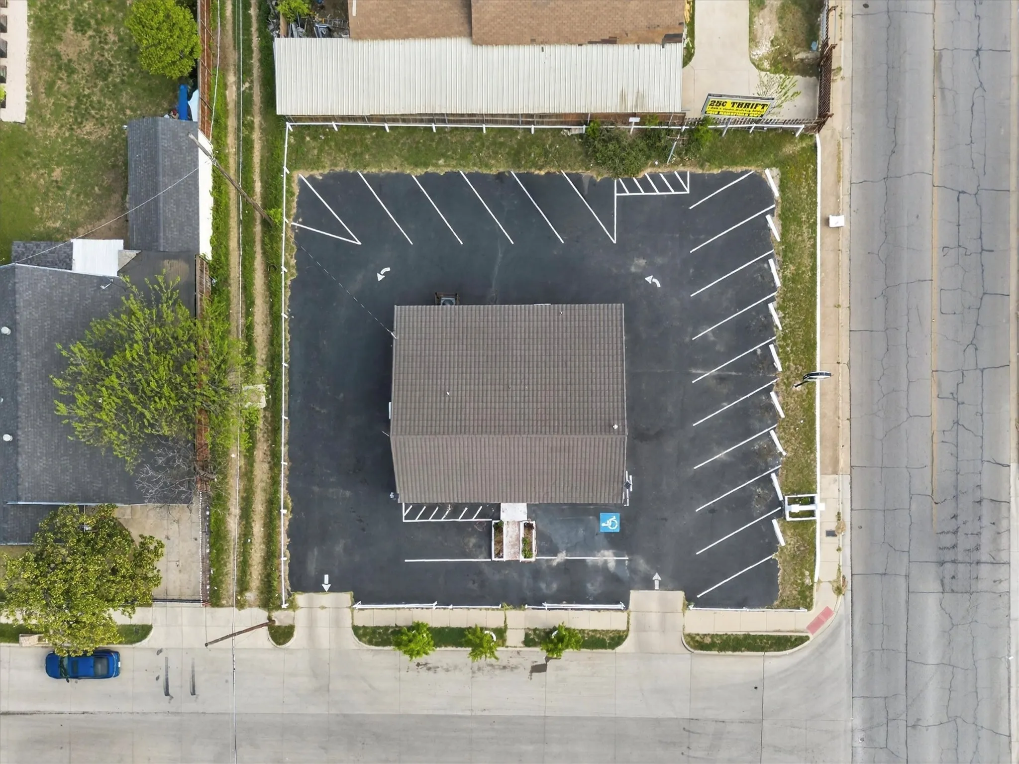 Retail For Sale in Tarrant County , 2620 Vaughn Boulevard, Fort Worth, Texas 76105, 0, 0, Garage spaces, 0 Sqft, built in 1946, Preowned, mls#21225374, Real Estate Agent in Fort Worth, Homes For Sale in Tarrant county, Homes For Sale in Fort Worth, Realtor in Fort Worth Texas, Real Estate Brokerage Independent Realty Texas, Luminita Cordes Realtor