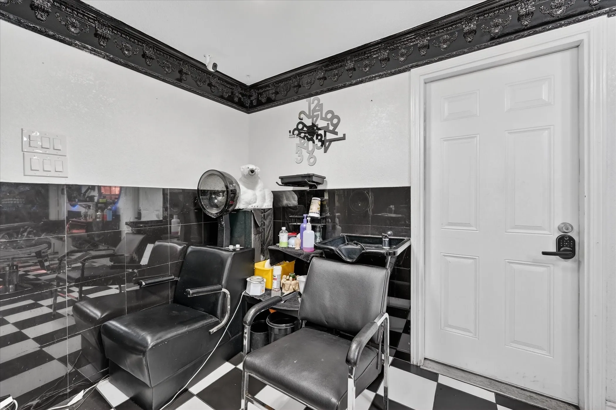 Shampoo station