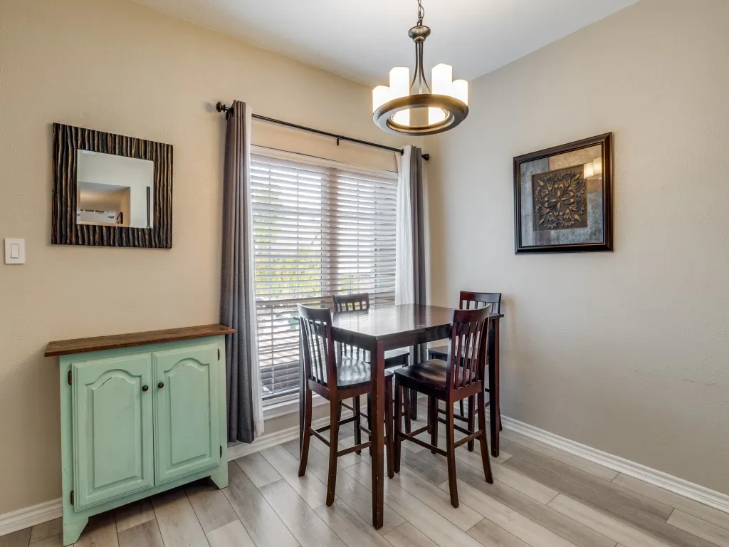 Condominium For Sale in Dallas County , 8550 Fair Oaks Crossing 115, Dallas, Texas 75243, 2 Bedroom, 3 Bathroom, 1 Garage spaces, 1,121 Sqft, built in 1982, Preowned, mls#21223370, Real Estate Agent in Dallas, Homes For Sale in Dallas county, Homes For Sale in Dallas, Realtor in Dallas Texas, Real Estate Brokerage Independent Realty Texas, Luminita Cordes Realtor