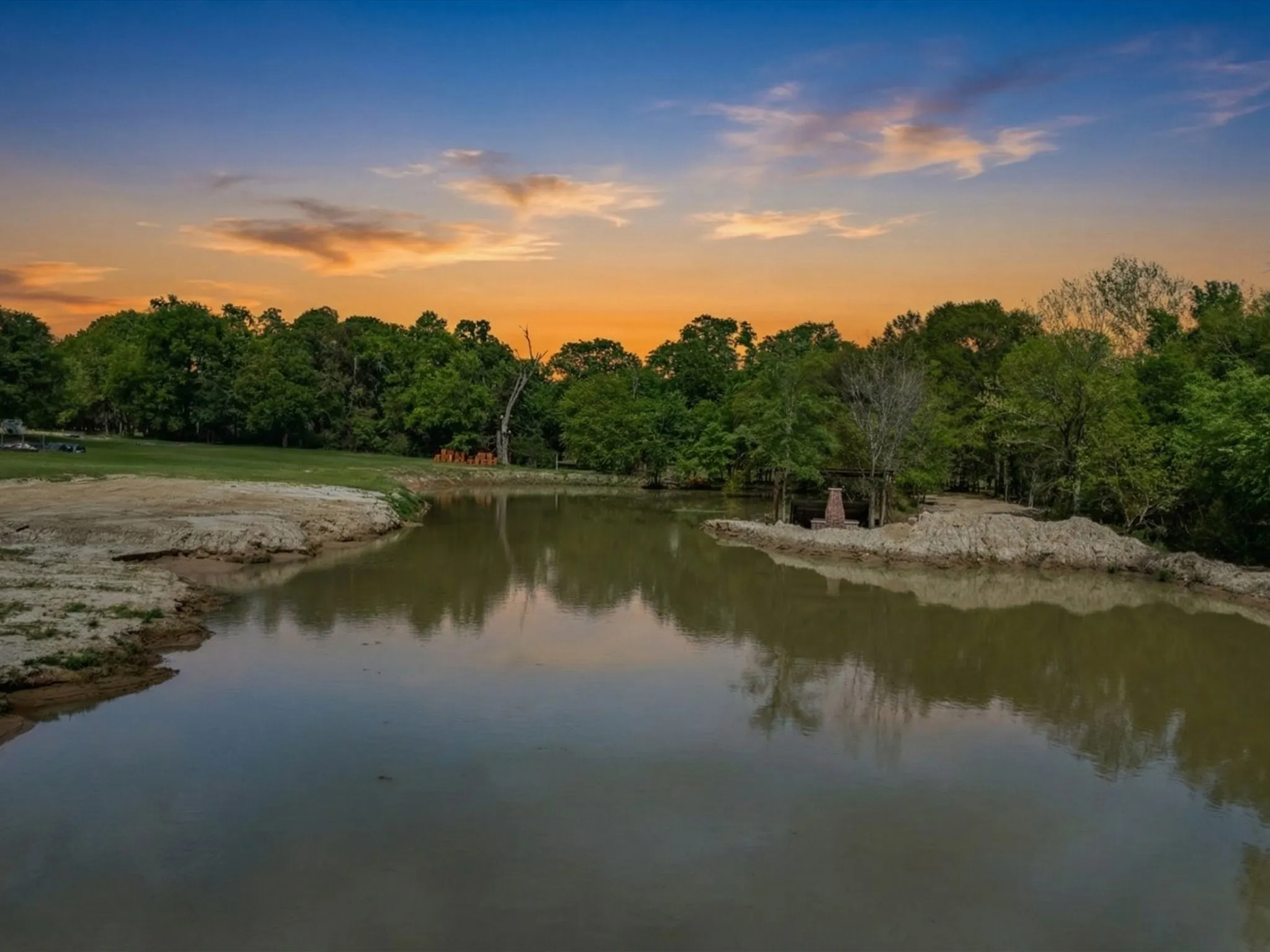 Single Family Residence For Sale in Van Zandt County , 603 S Houston Street, Edgewood, Texas 75117, 7 Bedrooms, 4 Bathrooms, 10 Garage spaces, 3,645 Sqft, built in 2025, Preowned, Price $1,249,000, mls#21221887, Real Estate Agent in Edgewood, Homes For Sale in Van Zandt county, Homes For Sale in Edgewood, Realtor in Edgewood Texas, Real Estate Brokerage Independent Realty Texas, Luminita Cordes Realtor