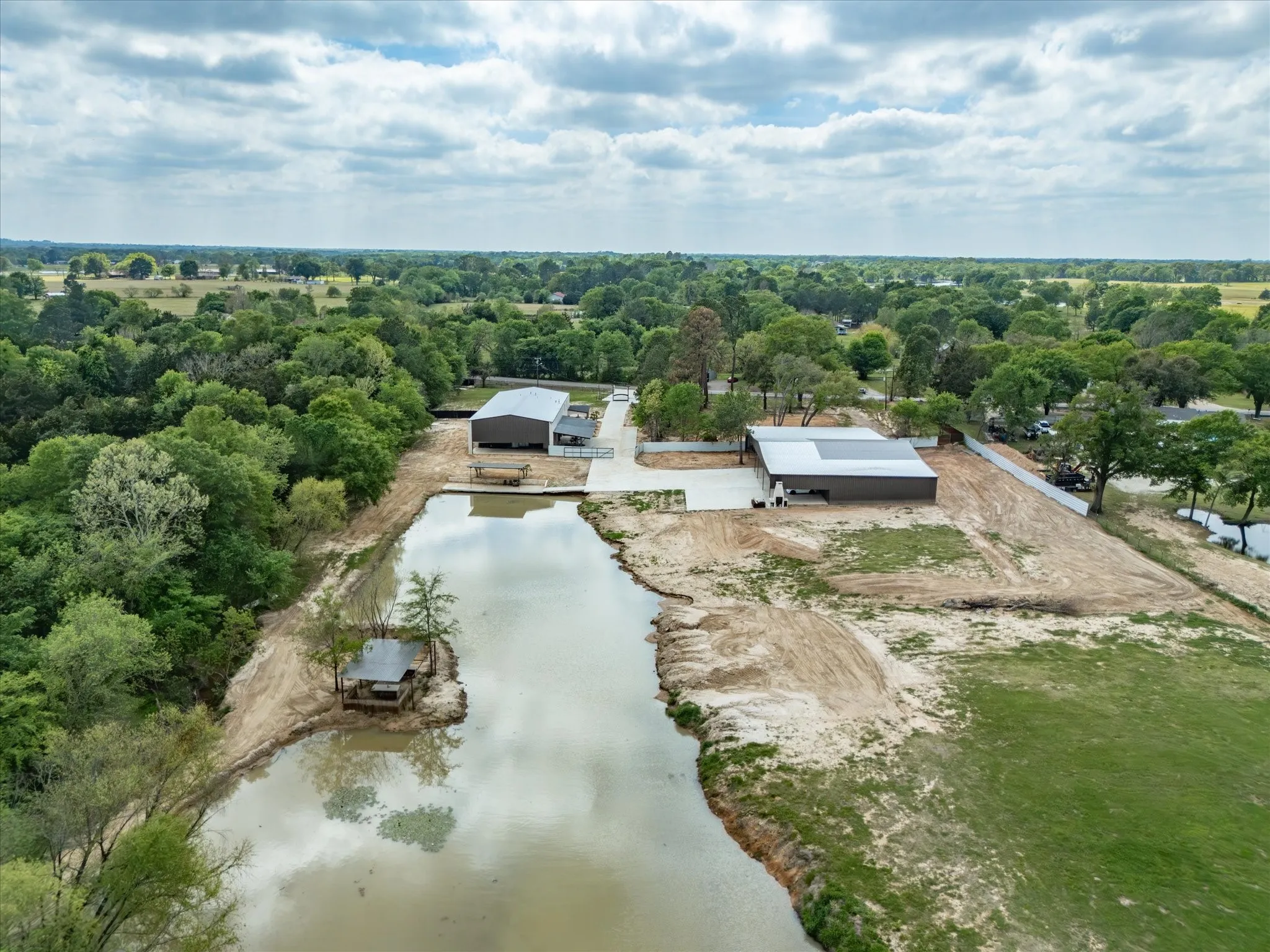 Single Family Residence For Sale in Van Zandt County , 603 S Houston Street, Edgewood, Texas 75117, 7 Bedrooms, 4 Bathrooms, 10 Garage spaces, 3,645 Sqft, built in 2025, Preowned, Price $1,249,000, mls#21221887, Real Estate Agent in Edgewood, Homes For Sale in Van Zandt county, Homes For Sale in Edgewood, Realtor in Edgewood Texas, Real Estate Brokerage Independent Realty Texas, Luminita Cordes Realtor