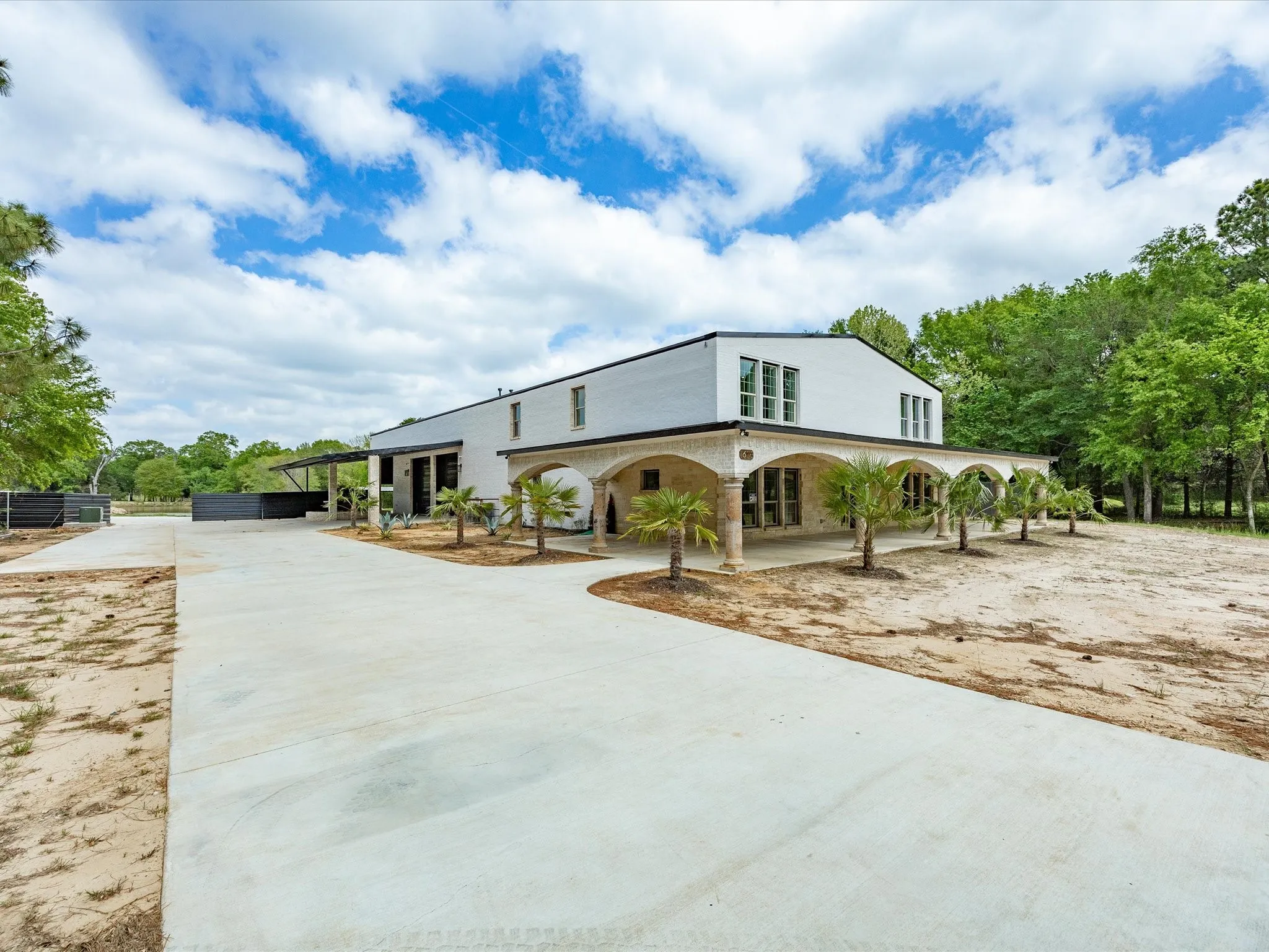 Single Family Residence For Sale in Van Zandt County , 603 S Houston Street, Edgewood, Texas 75117, 7 Bedrooms, 4 Bathrooms, 10 Garage spaces, 3,645 Sqft, built in 2025, Preowned, Price $1,249,000, mls#21221887, Real Estate Agent in Edgewood, Homes For Sale in Van Zandt county, Homes For Sale in Edgewood, Realtor in Edgewood Texas, Real Estate Brokerage Independent Realty Texas, Luminita Cordes Realtor