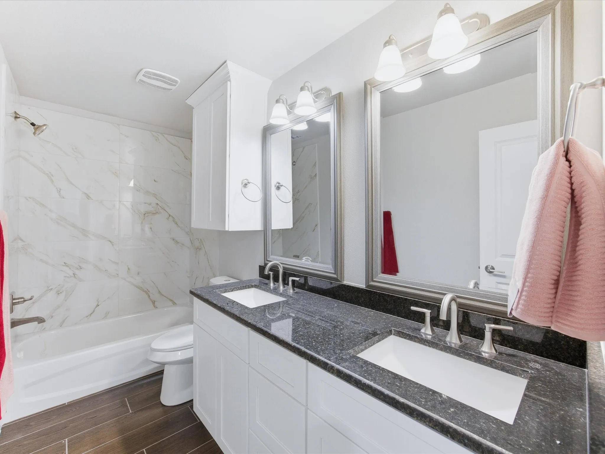 Single Family Residence For Sale in Van Zandt County , 603 S Houston Street, Edgewood, Texas 75117, 7 Bedrooms, 4 Bathrooms, 10 Garage spaces, 3,645 Sqft, built in 2025, Preowned, Price $1,249,000, mls#21221887, Real Estate Agent in Edgewood, Homes For Sale in Van Zandt county, Homes For Sale in Edgewood, Realtor in Edgewood Texas, Real Estate Brokerage Independent Realty Texas, Luminita Cordes Realtor