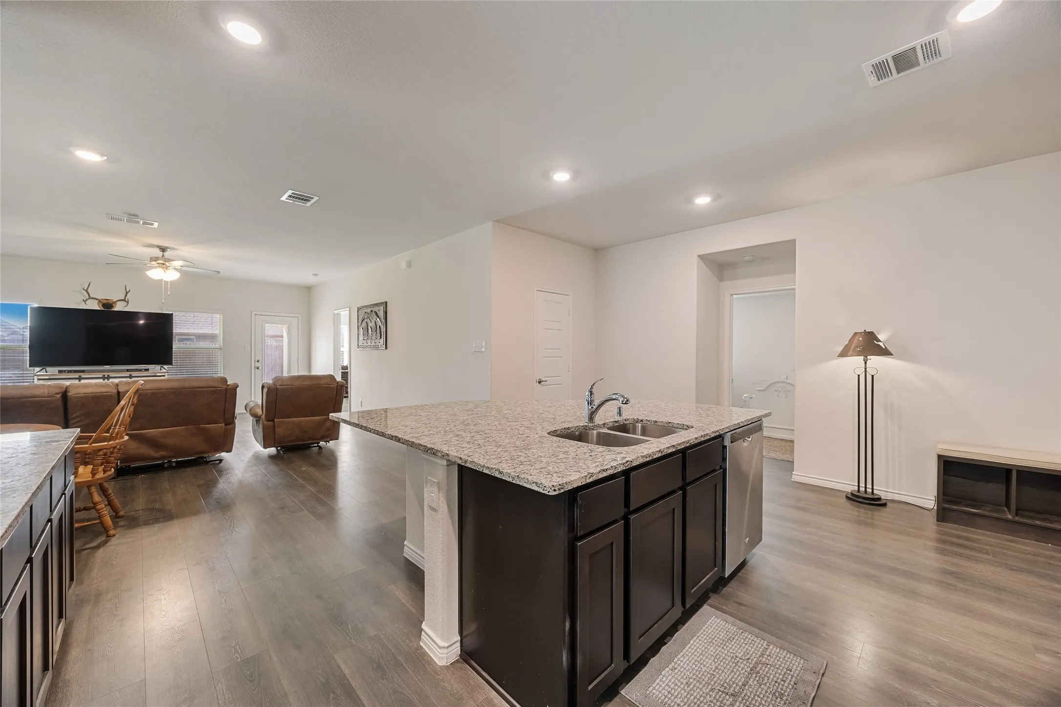 Single Family Residence For Sale in Hunt County , 110 Whitetail Way, Caddo Mills, Texas 75135, 4 Bedroom, 2 Bathroom, 2 Garage spaces, 2,017 Sqft, built in 2021, Preowned, mls#21224530, Real Estate Agent in Caddo Mills, Homes For Sale in Hunt county, Homes For Sale in Caddo Mills, Realtor in Caddo Mills Texas, Real Estate Brokerage Independent Realty Texas, Luminita Cordes Realtor