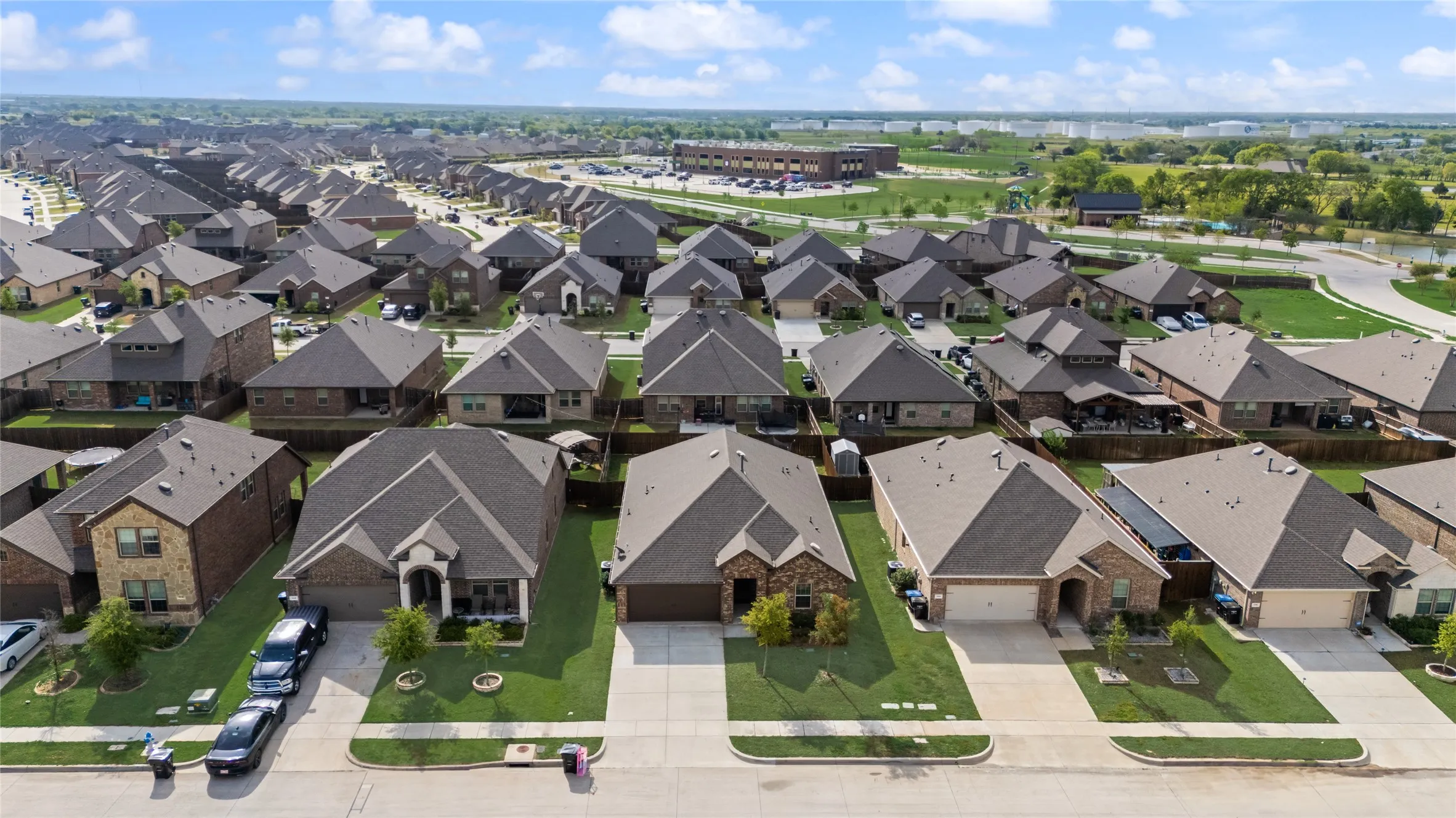 Single Family Residence For Sale in Hunt County , 110 Whitetail Way, Caddo Mills, Texas 75135, 4 Bedroom, 2 Bathroom, 2 Garage spaces, 2,017 Sqft, built in 2021, Preowned, mls#21224530, Real Estate Agent in Caddo Mills, Homes For Sale in Hunt county, Homes For Sale in Caddo Mills, Realtor in Caddo Mills Texas, Real Estate Brokerage Independent Realty Texas, Luminita Cordes Realtor