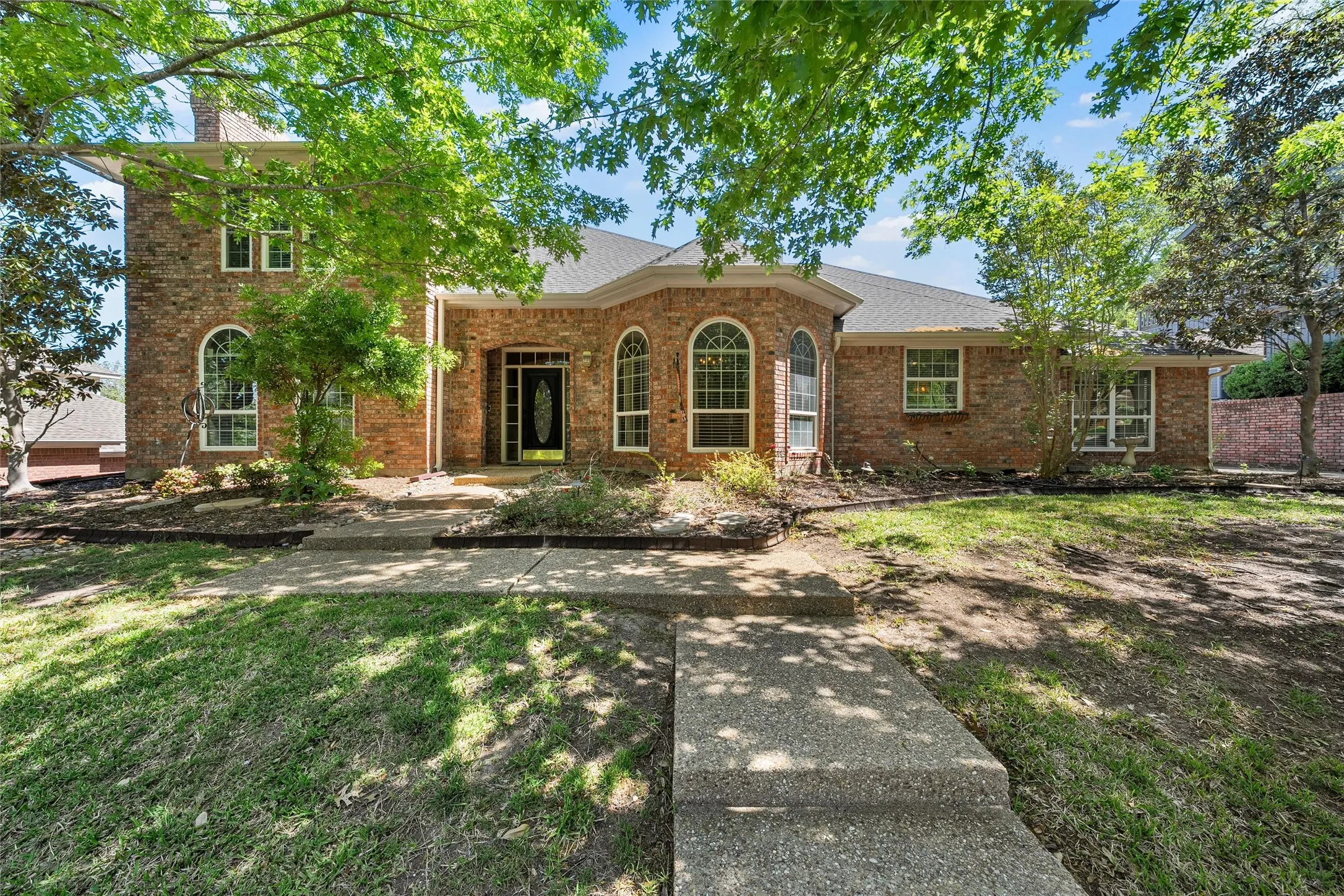 Single Family Residence For Sale in Mc Lennan County , 418 Riverview Drive, Woodway, Texas 76712, 4 Bedroom, 3 Bathroom, 2 Garage spaces, 3,773 Sqft, built in 1989, mls#21222917, Real Estate Agent in Woodway, Homes For Sale in Mc Lennan county, Homes For Sale in Woodway, Realtor in Woodway Texas, Real Estate Brokerage Independent Realty Texas, Luminita Cordes Realtor