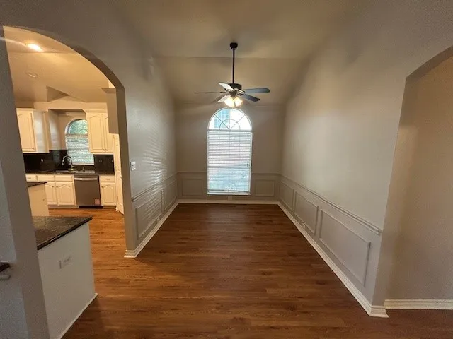 Single Family Residence For Rent in Kaufman County , 2105 Cardinal Drive, Forney, Texas 75126, 4 Bedroom, 2 Bathroom, 2 Garage spaces, 1,763 Sqft, built in 2006, mls#21225806, Real Estate Agent in Forney, Homes For Rent in Kaufman county, Homes For Rent in Forney, Realtor in Forney Texas, Real Estate Brokerage Independent Realty Texas, Luminita Cordes Realtor