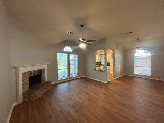 Single Family Residence For Rent in Kaufman County , 2105 Cardinal Drive, Forney, Texas 75126, 4 Bedroom, 2 Bathroom, 2 Garage spaces, 1,763 Sqft, built in 2006, mls#21225806, Real Estate Agent in Forney, Homes For Rent in Kaufman county, Homes For Rent in Forney, Realtor in Forney Texas, Real Estate Brokerage Independent Realty Texas, Luminita Cordes Realtor
