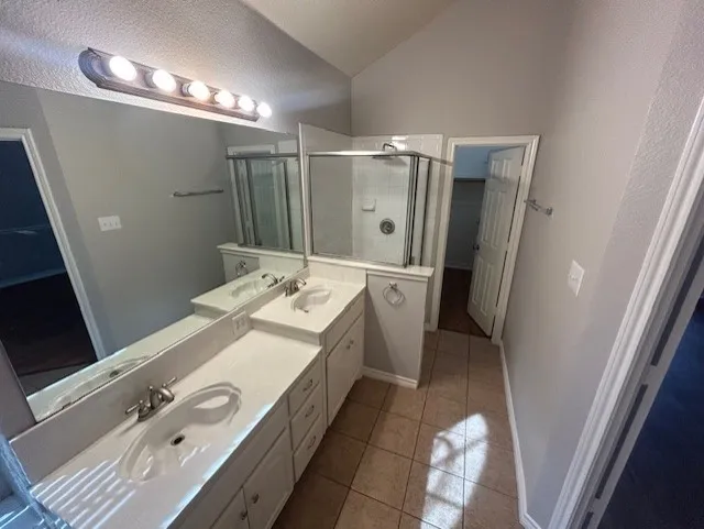 Single Family Residence For Rent in Kaufman County , 2105 Cardinal Drive, Forney, Texas 75126, 4 Bedroom, 2 Bathroom, 2 Garage spaces, 1,763 Sqft, built in 2006, mls#21225806, Real Estate Agent in Forney, Homes For Rent in Kaufman county, Homes For Rent in Forney, Realtor in Forney Texas, Real Estate Brokerage Independent Realty Texas, Luminita Cordes Realtor