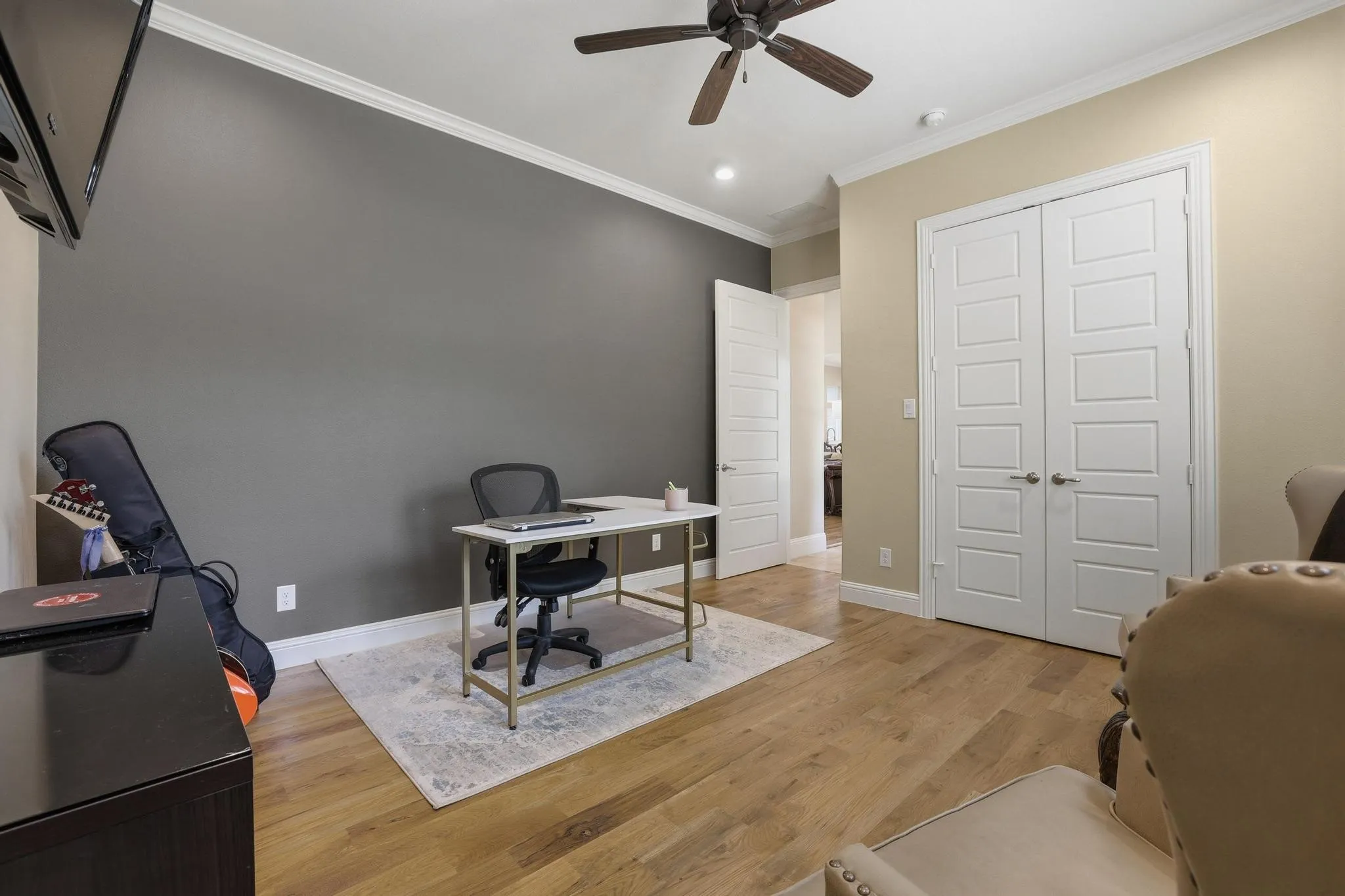 Single Family Residence For Sale in Denton County , 5999 Ranch Estates Road, Krugerville, Texas 76227, 4 Bedroom, 4 Bathroom, 3 Garage spaces, 3,300 Sqft, built in 2020, Preowned, mls#21207740, Real Estate Agent in Krugerville, Homes For Sale in Denton county, Homes For Sale in Krugerville, Realtor in Krugerville Texas, Real Estate Brokerage Independent Realty Texas, Luminita Cordes Realtor