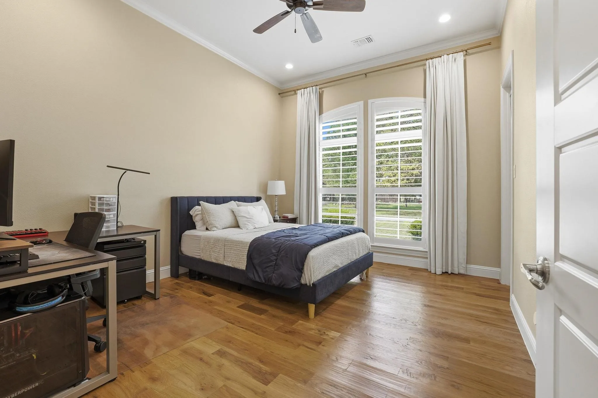 Single Family Residence For Sale in Denton County , 5999 Ranch Estates Road, Krugerville, Texas 76227, 4 Bedroom, 4 Bathroom, 3 Garage spaces, 3,300 Sqft, built in 2020, Preowned, mls#21207740, Real Estate Agent in Krugerville, Homes For Sale in Denton county, Homes For Sale in Krugerville, Realtor in Krugerville Texas, Real Estate Brokerage Independent Realty Texas, Luminita Cordes Realtor
