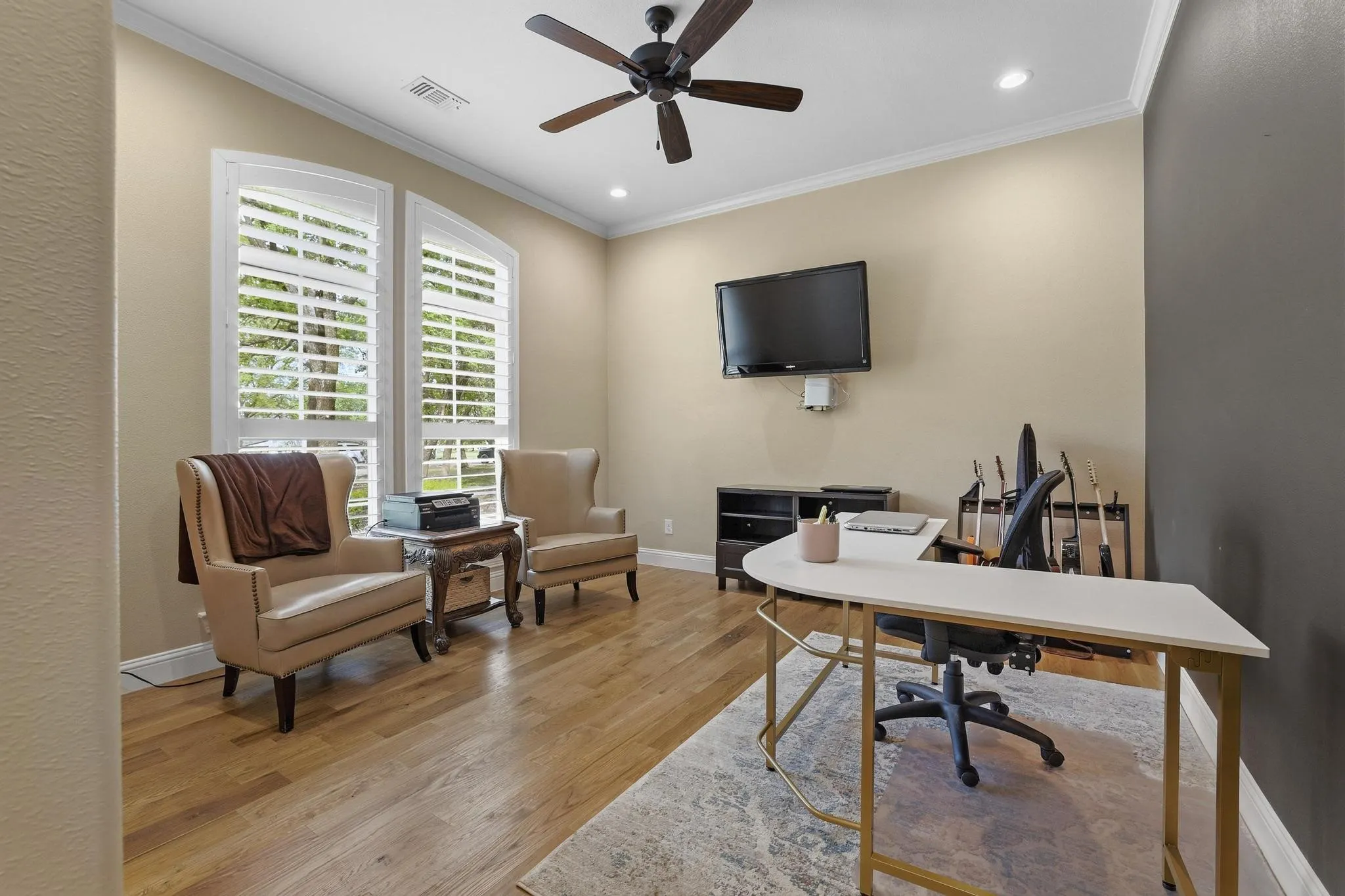 Single Family Residence For Sale in Denton County , 5999 Ranch Estates Road, Krugerville, Texas 76227, 4 Bedroom, 4 Bathroom, 3 Garage spaces, 3,300 Sqft, built in 2020, Preowned, mls#21207740, Real Estate Agent in Krugerville, Homes For Sale in Denton county, Homes For Sale in Krugerville, Realtor in Krugerville Texas, Real Estate Brokerage Independent Realty Texas, Luminita Cordes Realtor