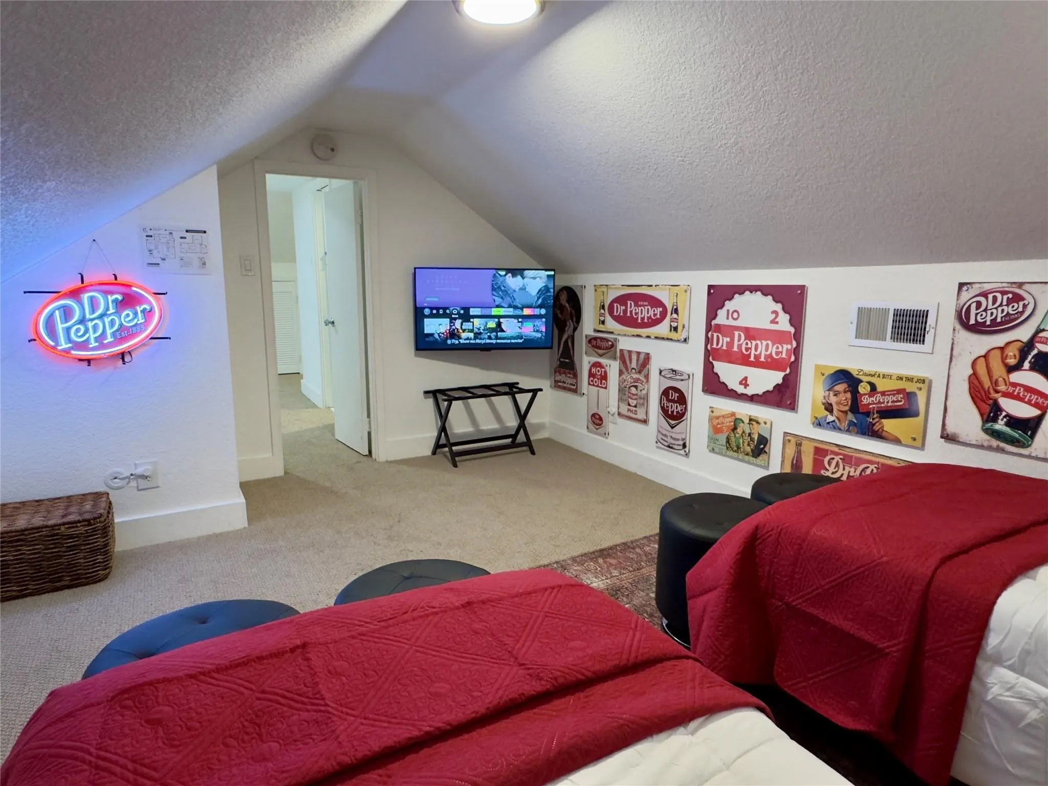 Single Family Residence For Sale in Mc Lennan County , 2018 Columbus Avenue, Waco, Texas 76701, 5 Bedroom, 2 Bathroom, 2 Garage spaces, 1,962 Sqft, built in 1920, mls#21223102, Real Estate Agent in Waco, Homes For Sale in Mc Lennan county, Homes For Sale in Waco, Realtor in Waco Texas, Real Estate Brokerage Independent Realty Texas, Luminita Cordes Realtor