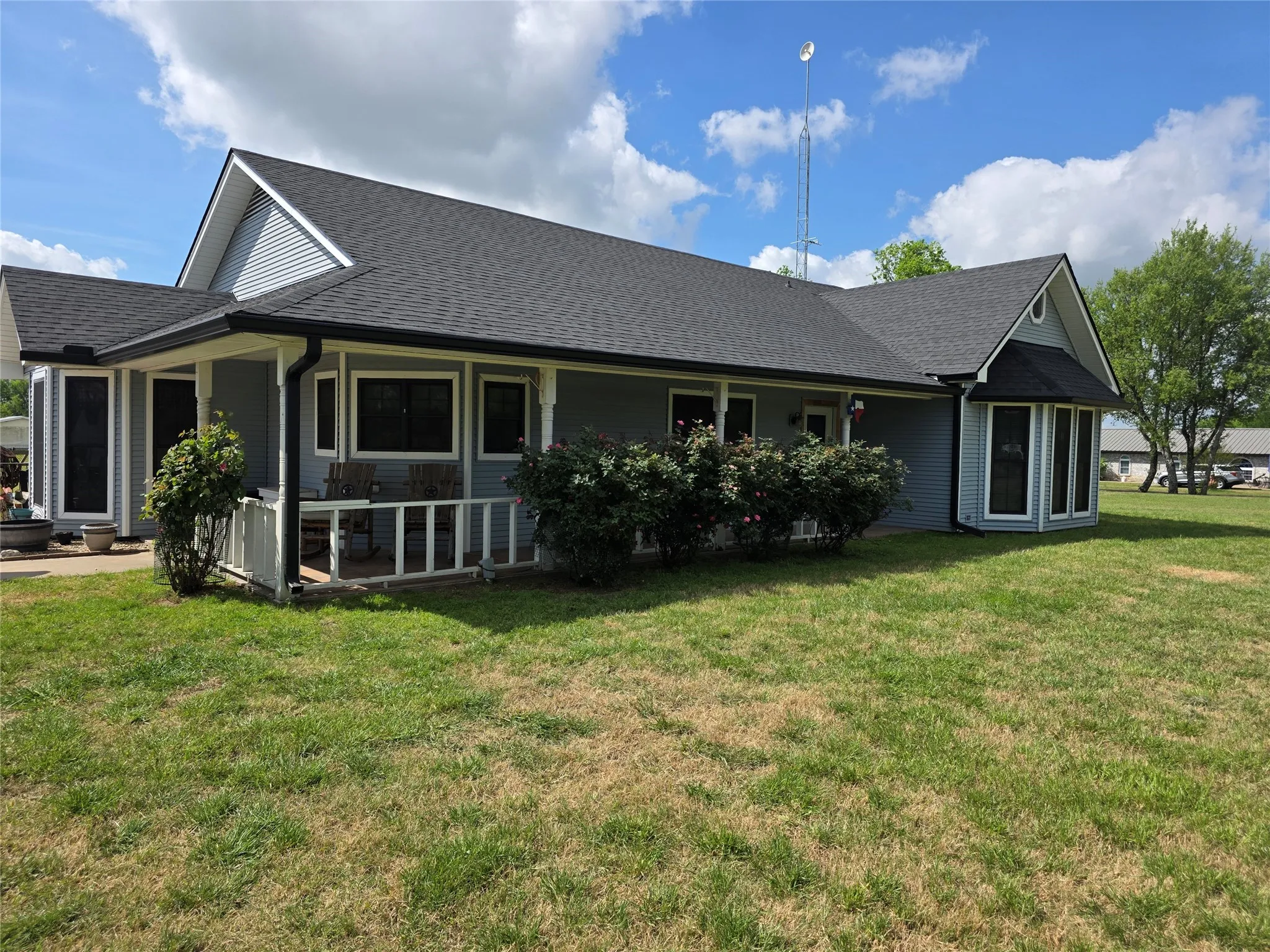 Single Family Residence For Sale in Limestone County , 114 Lcr 465, Mexia, Texas 76667, 6 Bedroom, 4 Bathroom, 4 Garage spaces, 3,367 Sqft, built in 1984, mls#21224843, Real Estate Agent in Mexia, Homes For Sale in Limestone county, Homes For Sale in Mexia, Realtor in Mexia Texas, Real Estate Brokerage Independent Realty Texas, Luminita Cordes Realtor