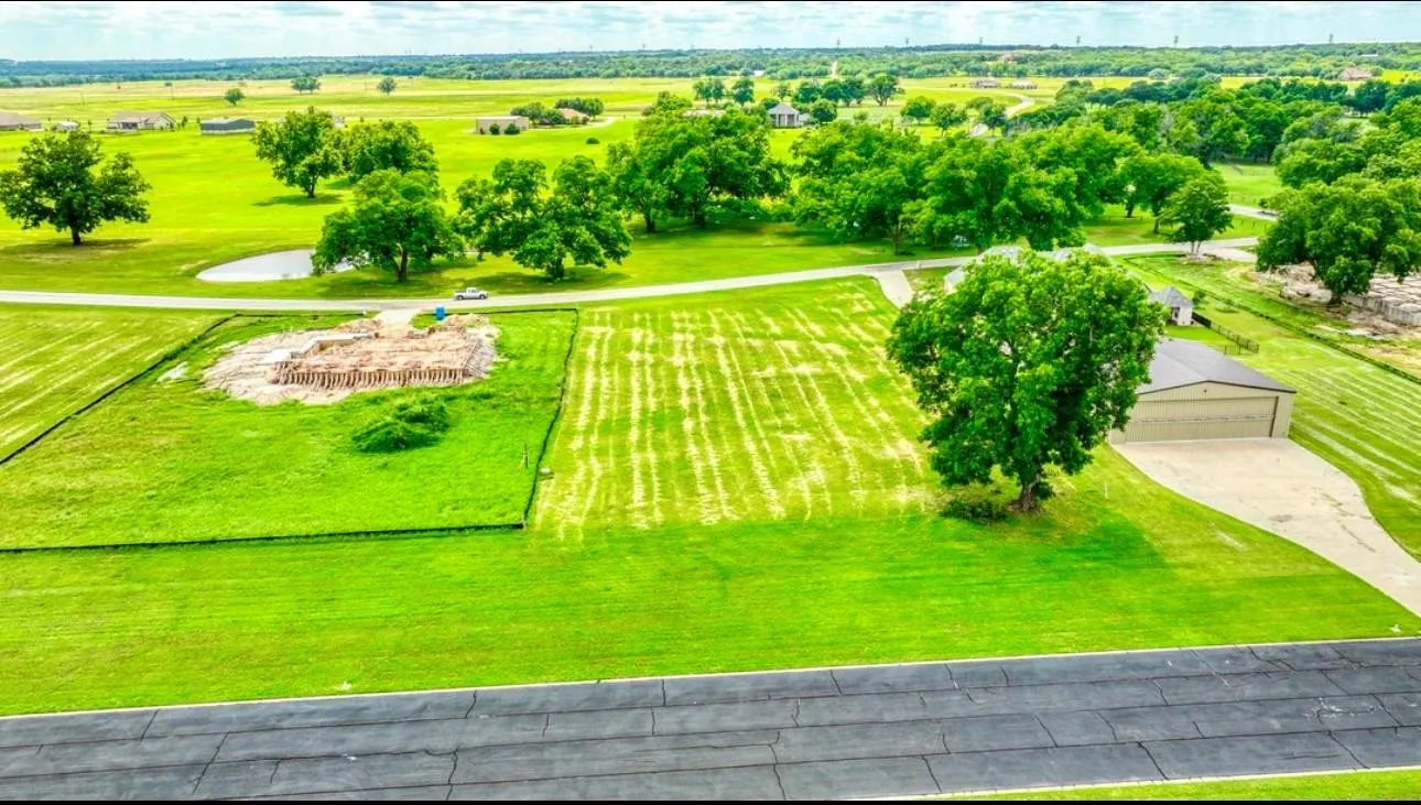 Unimproved Land For Sale in Parker County , TBD Westmeadow Drive, Weatherford, Texas 76087, 0, 0, Garage spaces, 0 Sqft, built in 0, mls#21225883, Real Estate Agent in Weatherford, Homes For Sale in Parker county, Homes For Sale in Weatherford, Realtor in Weatherford Texas, Real Estate Brokerage Independent Realty Texas, Luminita Cordes Realtor