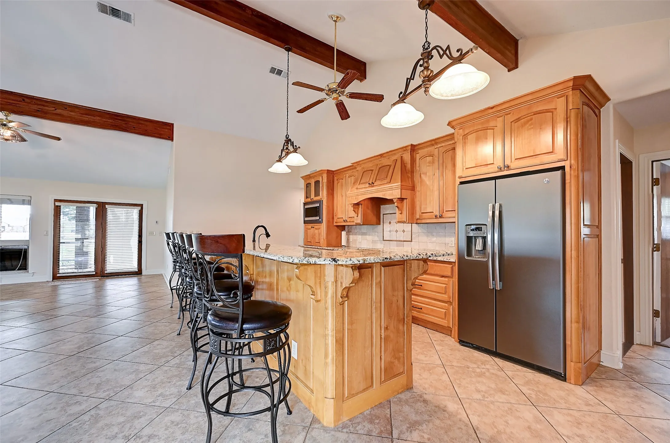 Single Family Residence For Sale in Cooke County , 742 Kiowa Drive W, Gainesville, Texas 76240, 3 Bedrooms, 2 Bathrooms, 2 Garage spaces, 2,197 Sqft, built in 1983, Preowned, Price $495,000, mls#21198705, Real Estate Agent in Gainesville, Homes For Sale in Cooke county, Homes For Sale in Gainesville, Realtor in Gainesville Texas, Real Estate Brokerage Independent Realty Texas, Luminita Cordes Realtor