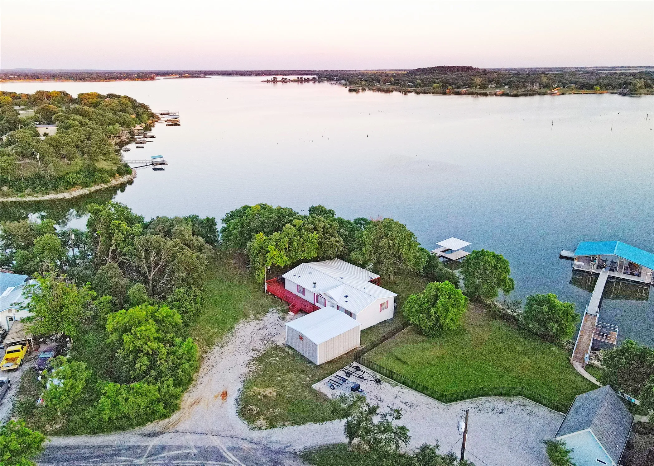 Mobile Home For Sale in Eastland County , 212 County Road 594, Eastland, Texas 76448, 4 Bedroom, 2 Bathroom, 2 Garage spaces, 1,492 Sqft, built in 2000, mls#21224734, Real Estate Agent in Eastland, Homes For Sale in Eastland county, Homes For Sale in Eastland, Realtor in Eastland Texas, Real Estate Brokerage Independent Realty Texas, Luminita Cordes Realtor
