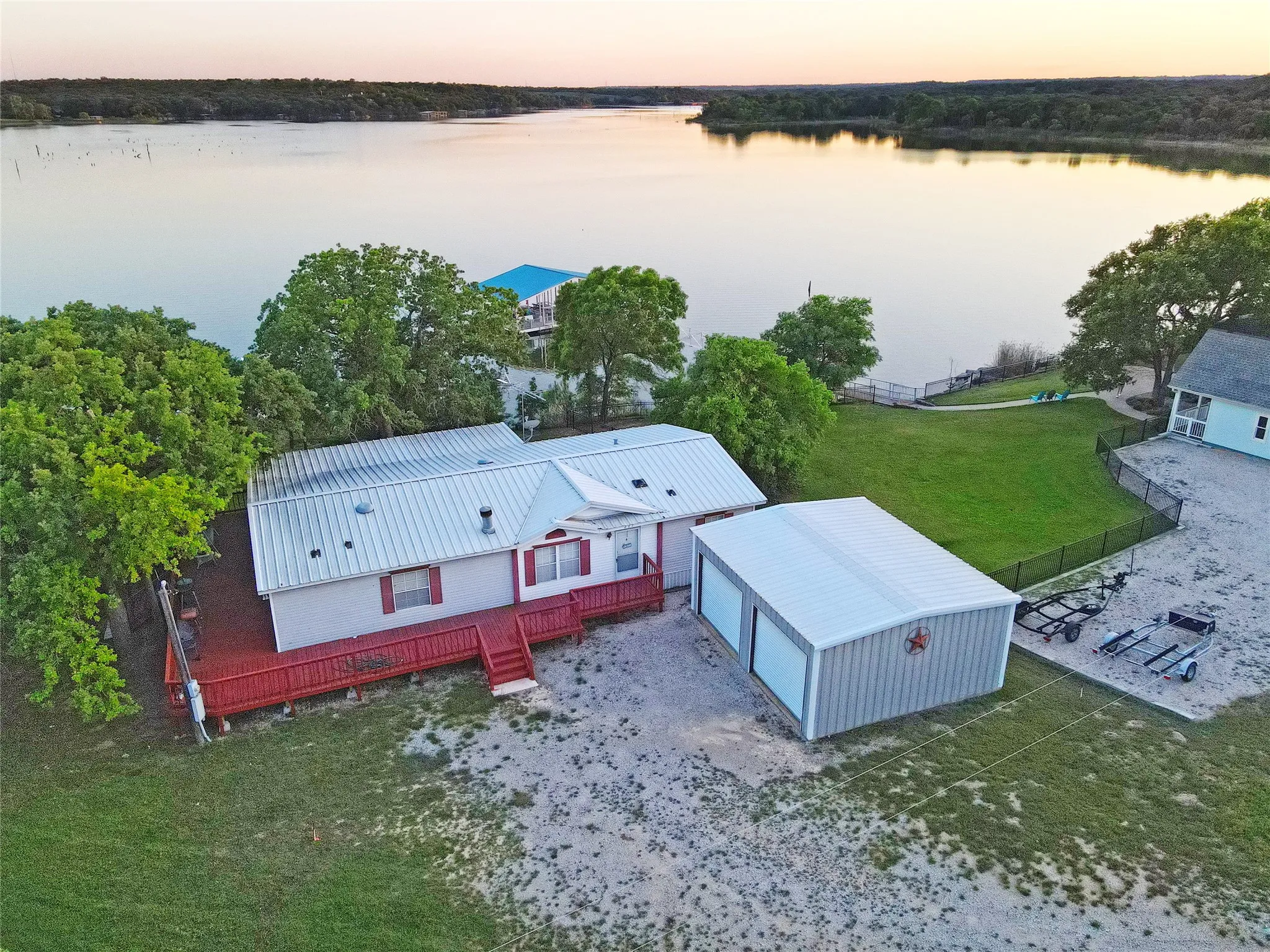 Mobile Home For Sale in Eastland County , 212 County Road 594, Eastland, Texas 76448, 4 Bedroom, 2 Bathroom, 2 Garage spaces, 1,492 Sqft, built in 2000, mls#21224734, Real Estate Agent in Eastland, Homes For Sale in Eastland county, Homes For Sale in Eastland, Realtor in Eastland Texas, Real Estate Brokerage Independent Realty Texas, Luminita Cordes Realtor