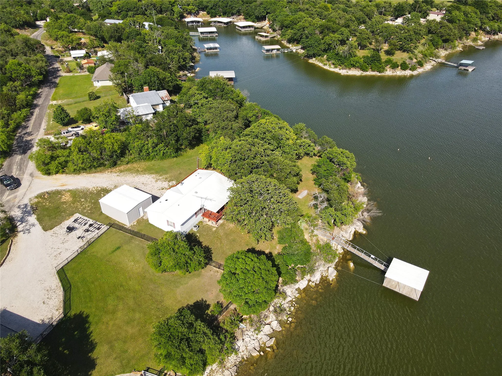 Mobile Home For Sale in Eastland County , 212 County Road 594, Eastland, Texas 76448, 4 Bedroom, 2 Bathroom, 2 Garage spaces, 1,492 Sqft, built in 2000, mls#21224734, Real Estate Agent in Eastland, Homes For Sale in Eastland county, Homes For Sale in Eastland, Realtor in Eastland Texas, Real Estate Brokerage Independent Realty Texas, Luminita Cordes Realtor