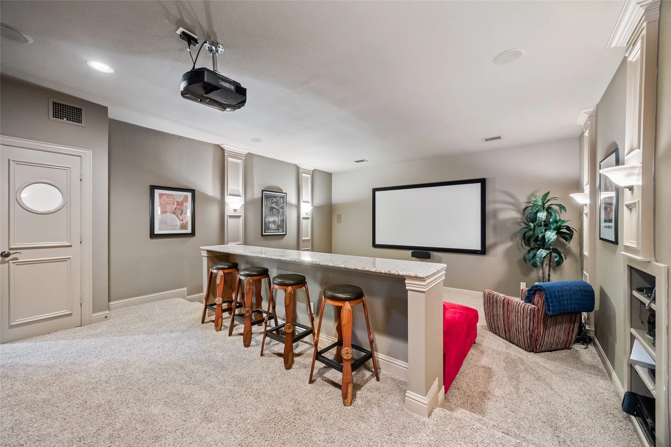 Single Family Residence For Sale in Rockwall County , 125 Manor Drive, Heath, Texas 75032, 4 Bedroom, 5 Bathroom, 4 Garage spaces, 4,737 Sqft, built in 2006, Preowned, mls#21225096, Real Estate Agent in Heath, Homes For Sale in Rockwall county, Homes For Sale in Heath, Realtor in Heath Texas, Real Estate Brokerage Independent Realty Texas, Luminita Cordes Realtor
