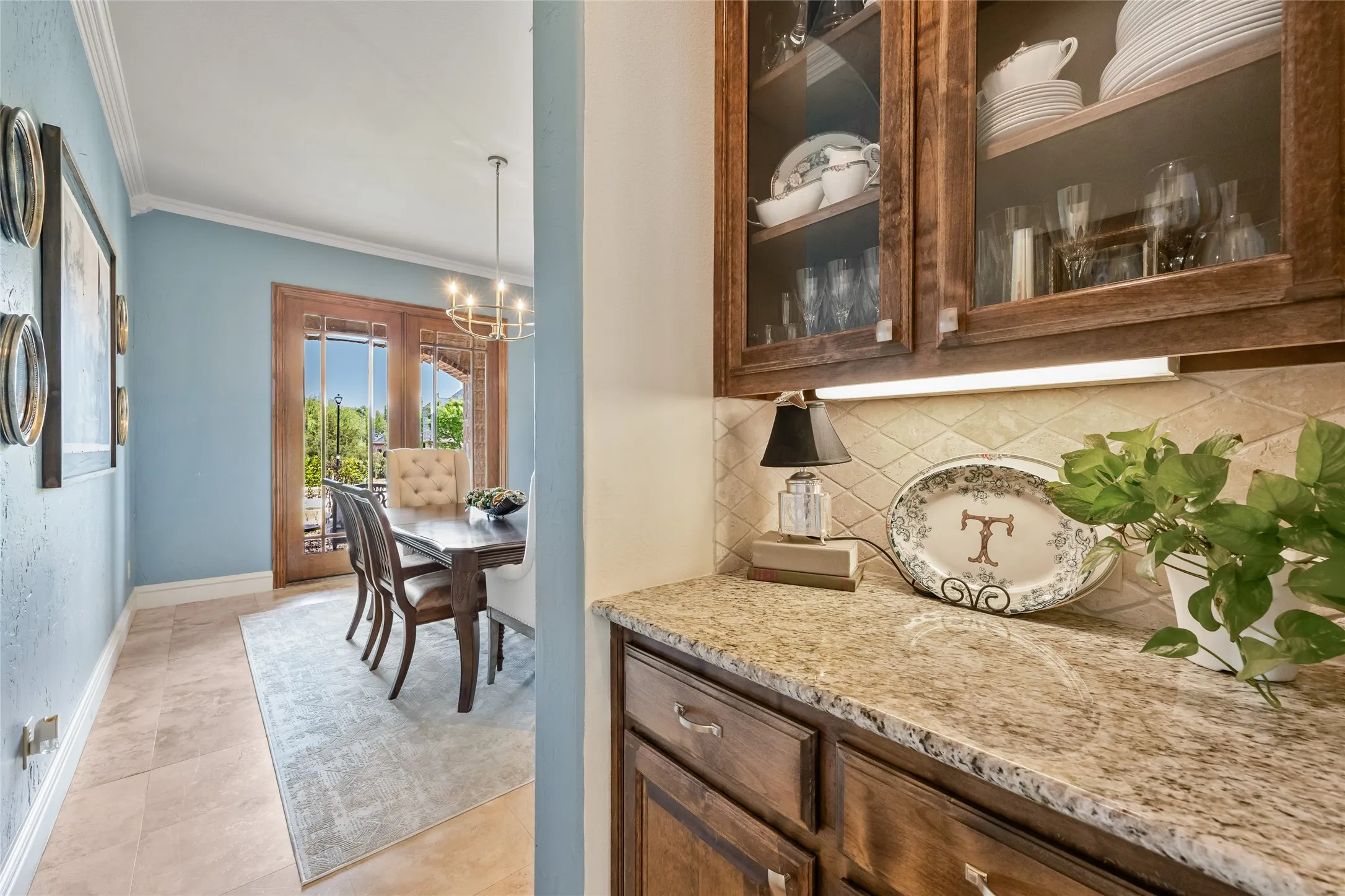 Single Family Residence For Sale in Rockwall County , 125 Manor Drive, Heath, Texas 75032, 4 Bedroom, 5 Bathroom, 4 Garage spaces, 4,737 Sqft, built in 2006, Preowned, mls#21225096, Real Estate Agent in Heath, Homes For Sale in Rockwall county, Homes For Sale in Heath, Realtor in Heath Texas, Real Estate Brokerage Independent Realty Texas, Luminita Cordes Realtor