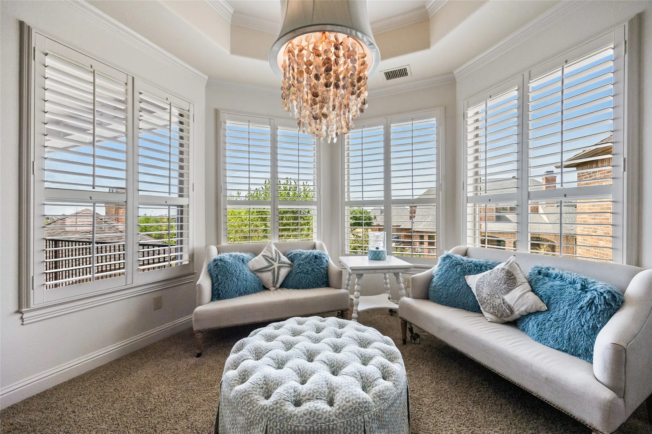 Single Family Residence For Sale in Rockwall County , 125 Manor Drive, Heath, Texas 75032, 4 Bedroom, 5 Bathroom, 4 Garage spaces, 4,737 Sqft, built in 2006, Preowned, mls#21225096, Real Estate Agent in Heath, Homes For Sale in Rockwall county, Homes For Sale in Heath, Realtor in Heath Texas, Real Estate Brokerage Independent Realty Texas, Luminita Cordes Realtor