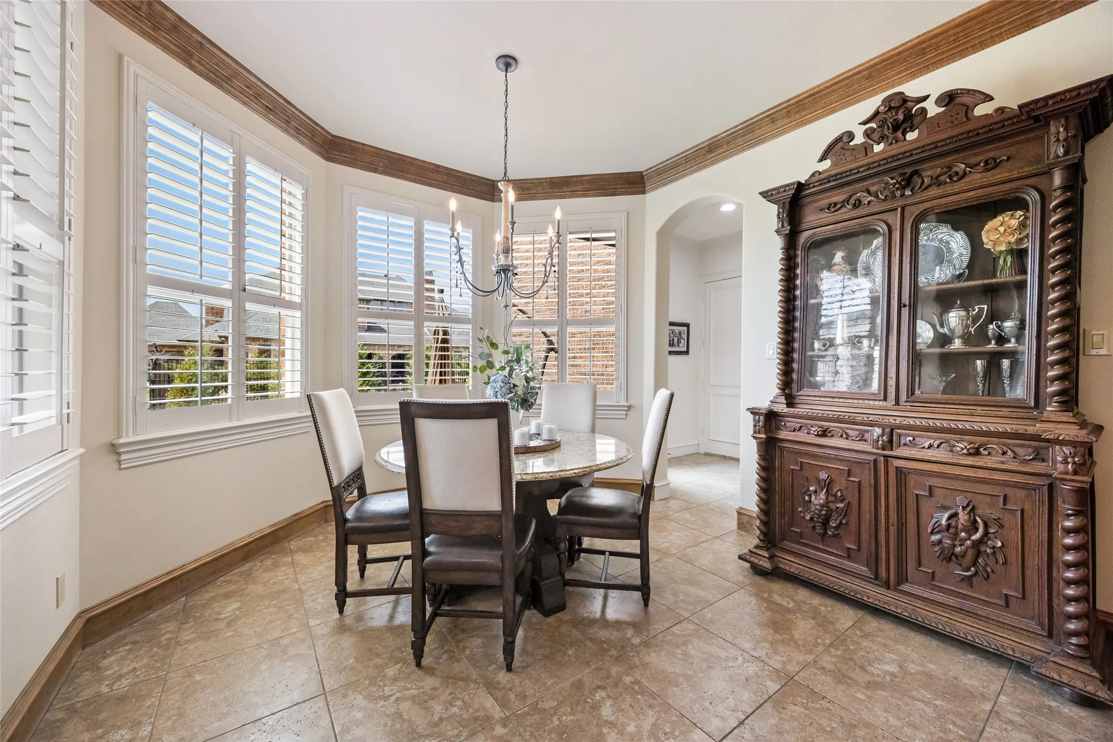 Single Family Residence For Sale in Rockwall County , 125 Manor Drive, Heath, Texas 75032, 4 Bedroom, 5 Bathroom, 4 Garage spaces, 4,737 Sqft, built in 2006, Preowned, mls#21225096, Real Estate Agent in Heath, Homes For Sale in Rockwall county, Homes For Sale in Heath, Realtor in Heath Texas, Real Estate Brokerage Independent Realty Texas, Luminita Cordes Realtor