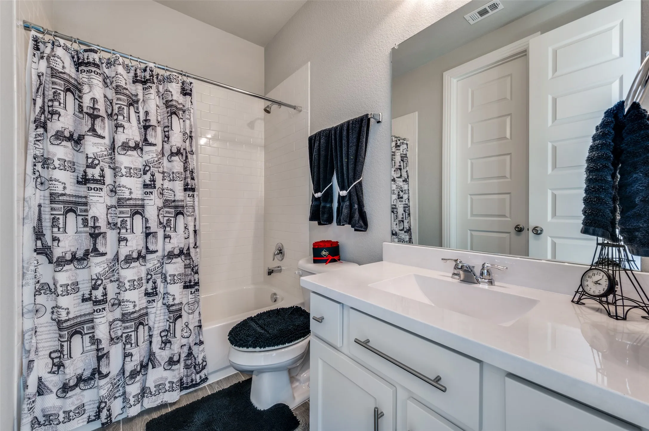 Single Family Residence For Sale in Denton County , 1601 Ranger Road, Aubrey, Texas 76227, 4 Bedroom, 3 Bathroom, 2 Garage spaces, 2,291 Sqft, built in 2019, Preowned, mls#21223705, Real Estate Agent in Aubrey, Homes For Sale in Denton county, Homes For Sale in Aubrey, Realtor in Aubrey Texas, Real Estate Brokerage Independent Realty Texas, Luminita Cordes Realtor