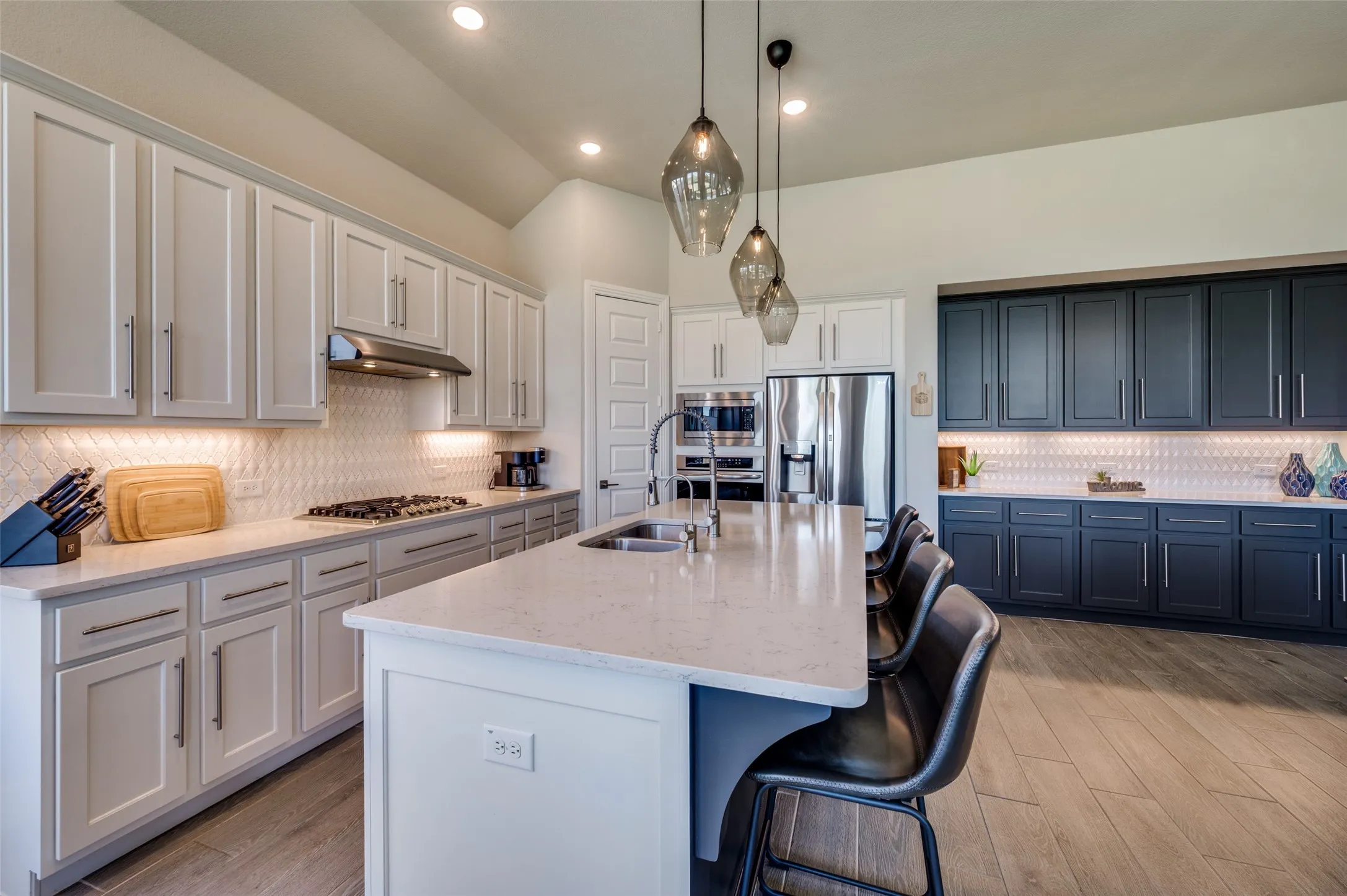 Single Family Residence For Sale in Denton County , 1601 Ranger Road, Aubrey, Texas 76227, 4 Bedroom, 3 Bathroom, 2 Garage spaces, 2,291 Sqft, built in 2019, Preowned, mls#21223705, Real Estate Agent in Aubrey, Homes For Sale in Denton county, Homes For Sale in Aubrey, Realtor in Aubrey Texas, Real Estate Brokerage Independent Realty Texas, Luminita Cordes Realtor