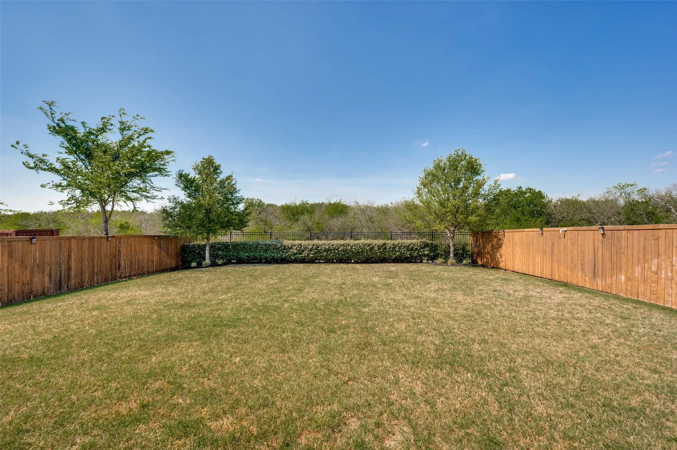 Single Family Residence For Sale in Denton County , 1601 Ranger Road, Aubrey, Texas 76227, 4 Bedroom, 3 Bathroom, 2 Garage spaces, 2,291 Sqft, built in 2019, Preowned, mls#21223705, Real Estate Agent in Aubrey, Homes For Sale in Denton county, Homes For Sale in Aubrey, Realtor in Aubrey Texas, Real Estate Brokerage Independent Realty Texas, Luminita Cordes Realtor