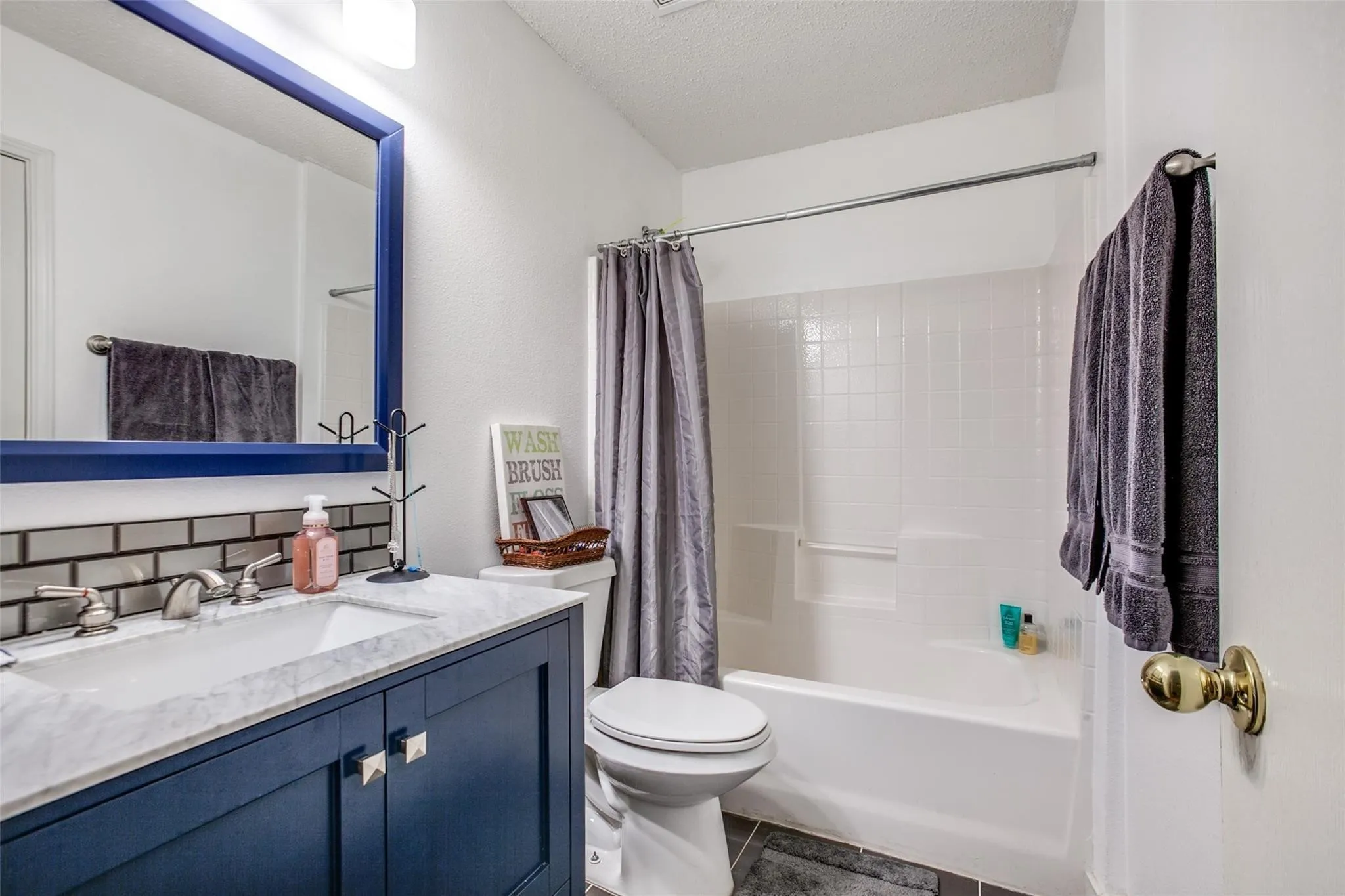 Single Family Residence For Rent in Collin County , 1309 Aspen Lane, Wylie, Texas 75098, 3 Bedrooms, 2 Bathrooms, 2 Garage spaces, 1,617 Sqft, built in 1998, Price $2,200, mls#21226116, Real Estate Agent in Wylie, Homes For Rent in Collin county, Homes For Rent in Wylie, Realtor in Wylie Texas, Real Estate Brokerage Independent Realty Texas, Luminita Cordes Realtor