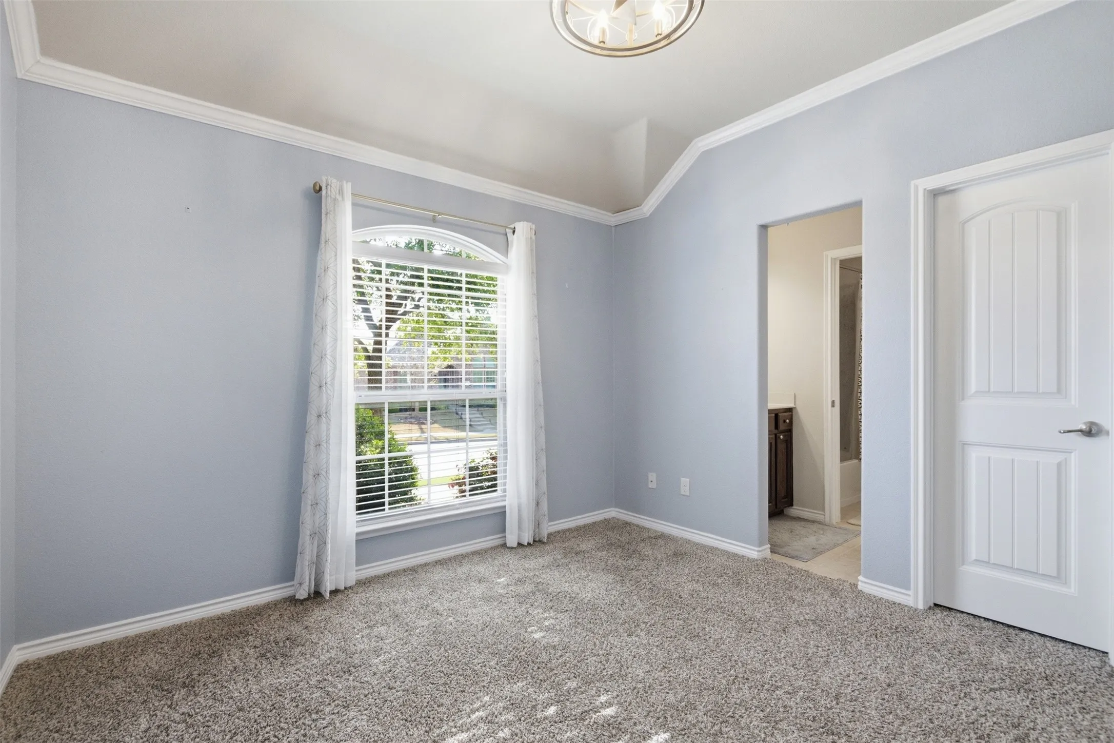 Single Family Residence For Sale in Rockwall County , 1540 Great Lakes Court, Rockwall, Texas 75087, 4 Bedroom, 3 Bathroom, 2 Garage spaces, 2,329 Sqft, built in 2014, Preowned, mls#21203103, Real Estate Agent in Rockwall, Homes For Sale in Rockwall county, Homes For Sale in Rockwall, Realtor in Rockwall Texas, Real Estate Brokerage Independent Realty Texas, Luminita Cordes Realtor
