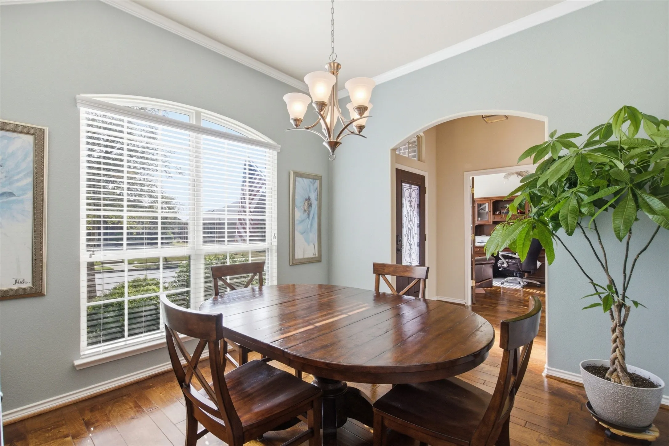 Single Family Residence For Sale in Rockwall County , 1540 Great Lakes Court, Rockwall, Texas 75087, 4 Bedroom, 3 Bathroom, 2 Garage spaces, 2,329 Sqft, built in 2014, Preowned, mls#21203103, Real Estate Agent in Rockwall, Homes For Sale in Rockwall county, Homes For Sale in Rockwall, Realtor in Rockwall Texas, Real Estate Brokerage Independent Realty Texas, Luminita Cordes Realtor