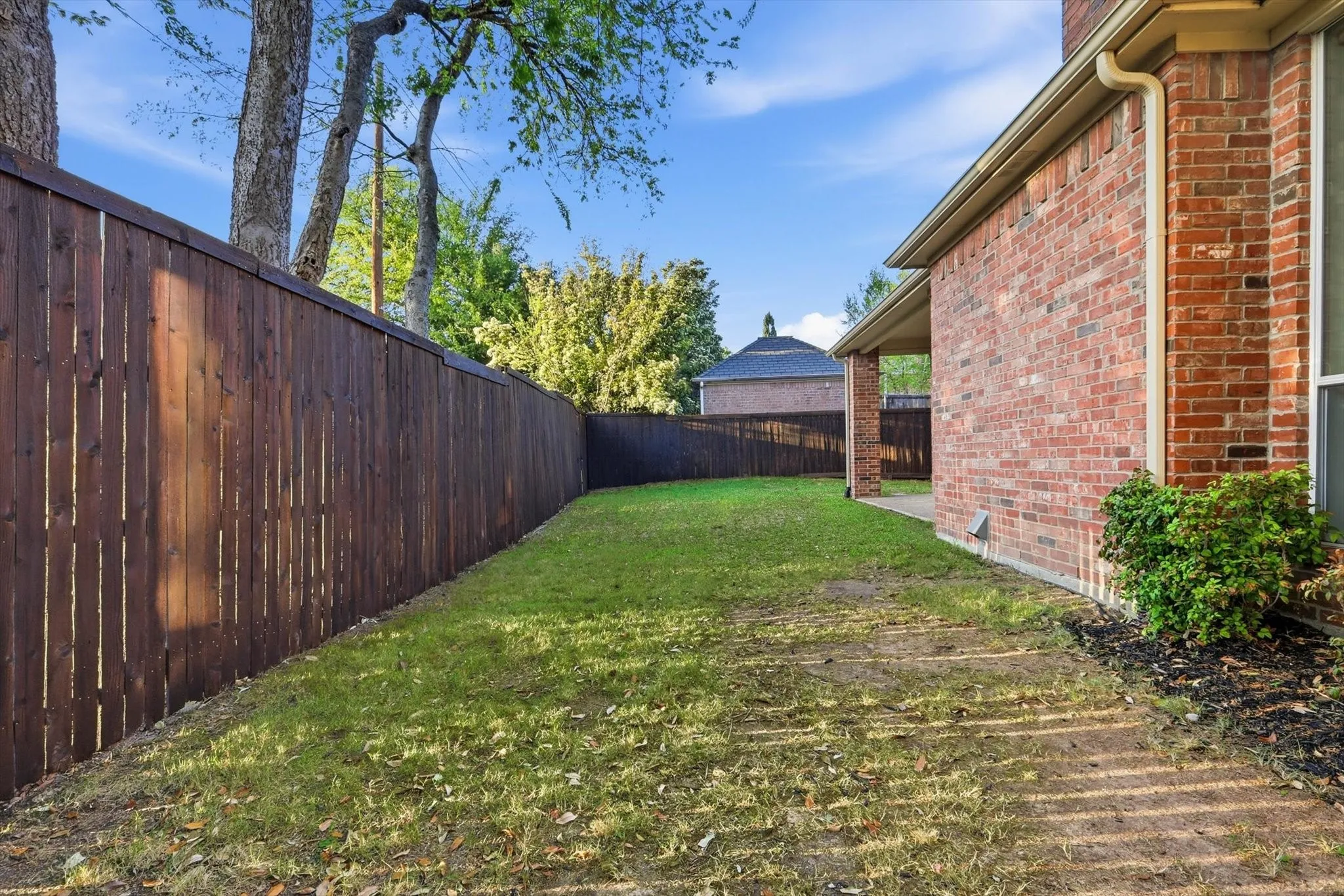 Single Family Residence For Sale in Collin County , 17431 Woods Edge Drive, Dallas, Texas 75287, 6 Bedroom, 6 Bathroom, 3 Garage spaces, 6,026 Sqft, built in 1993, Preowned, mls#21224199, Real Estate Agent in Dallas, Homes For Sale in Collin county, Homes For Sale in Dallas, Realtor in Dallas Texas, Real Estate Brokerage Independent Realty Texas, Luminita Cordes Realtor