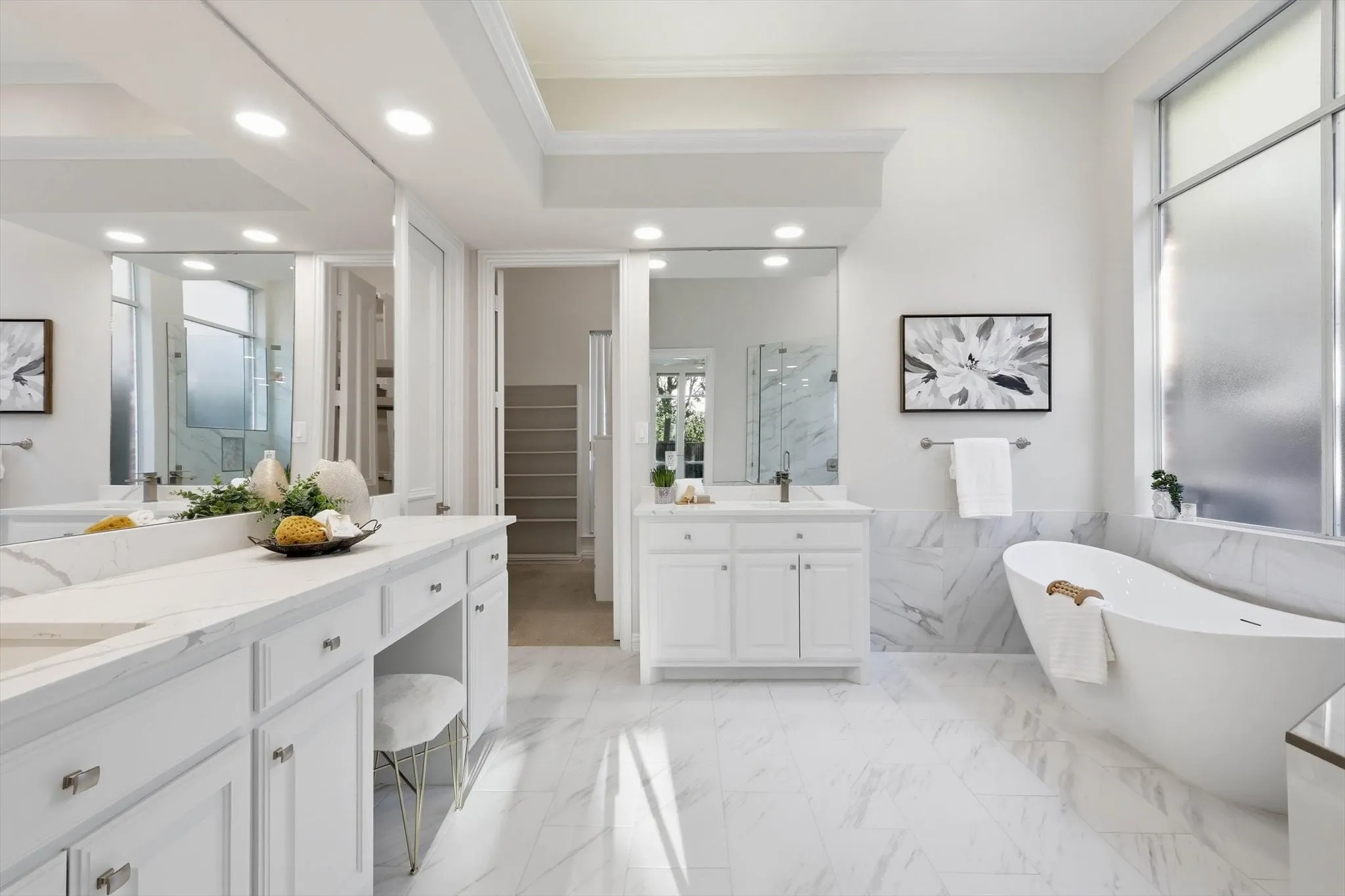 Single Family Residence For Sale in Collin County , 17431 Woods Edge Drive, Dallas, Texas 75287, 6 Bedroom, 6 Bathroom, 3 Garage spaces, 6,026 Sqft, built in 1993, Preowned, mls#21224199, Real Estate Agent in Dallas, Homes For Sale in Collin county, Homes For Sale in Dallas, Realtor in Dallas Texas, Real Estate Brokerage Independent Realty Texas, Luminita Cordes Realtor
