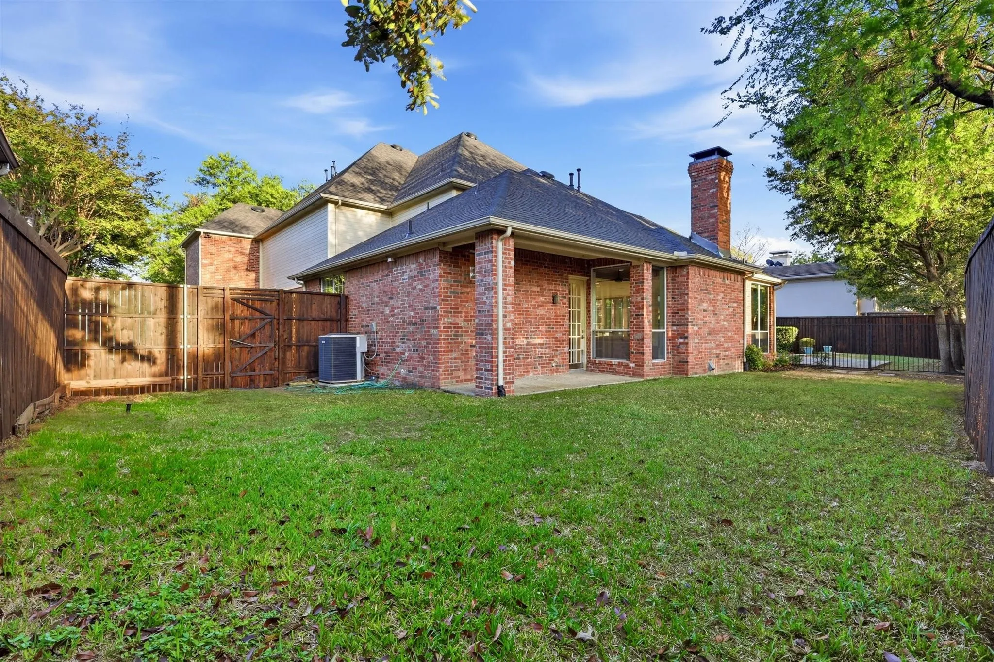 Single Family Residence For Sale in Collin County , 17431 Woods Edge Drive, Dallas, Texas 75287, 6 Bedroom, 6 Bathroom, 3 Garage spaces, 6,026 Sqft, built in 1993, Preowned, mls#21224199, Real Estate Agent in Dallas, Homes For Sale in Collin county, Homes For Sale in Dallas, Realtor in Dallas Texas, Real Estate Brokerage Independent Realty Texas, Luminita Cordes Realtor