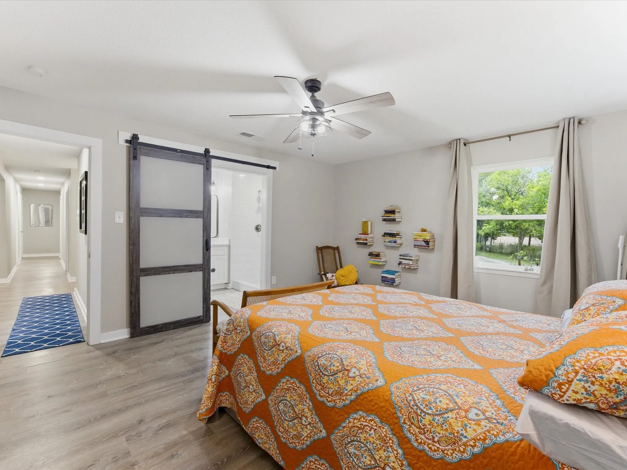 Single Family Residence For Sale in Navarro County , 15720 W Highway 22, Blooming Grove, Texas 76626, 5 Bedroom, 3 Bathroom, Garage spaces, 2,312 Sqft, built in 1973, mls#21226082, Real Estate Agent in Blooming Grove, Homes For Sale in Navarro county, Homes For Sale in Blooming Grove, Realtor in Blooming Grove Texas, Real Estate Brokerage Independent Realty Texas, Luminita Cordes Realtor
