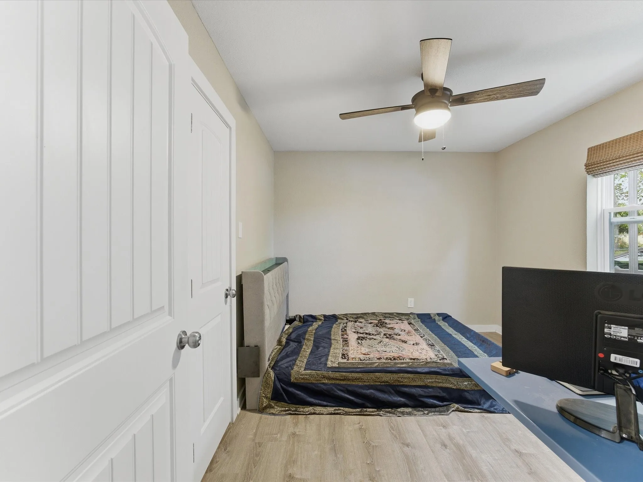 Single Family Residence For Sale in Navarro County , 15720 W Highway 22, Blooming Grove, Texas 76626, 5 Bedroom, 3 Bathroom, Garage spaces, 2,312 Sqft, built in 1973, mls#21226082, Real Estate Agent in Blooming Grove, Homes For Sale in Navarro county, Homes For Sale in Blooming Grove, Realtor in Blooming Grove Texas, Real Estate Brokerage Independent Realty Texas, Luminita Cordes Realtor