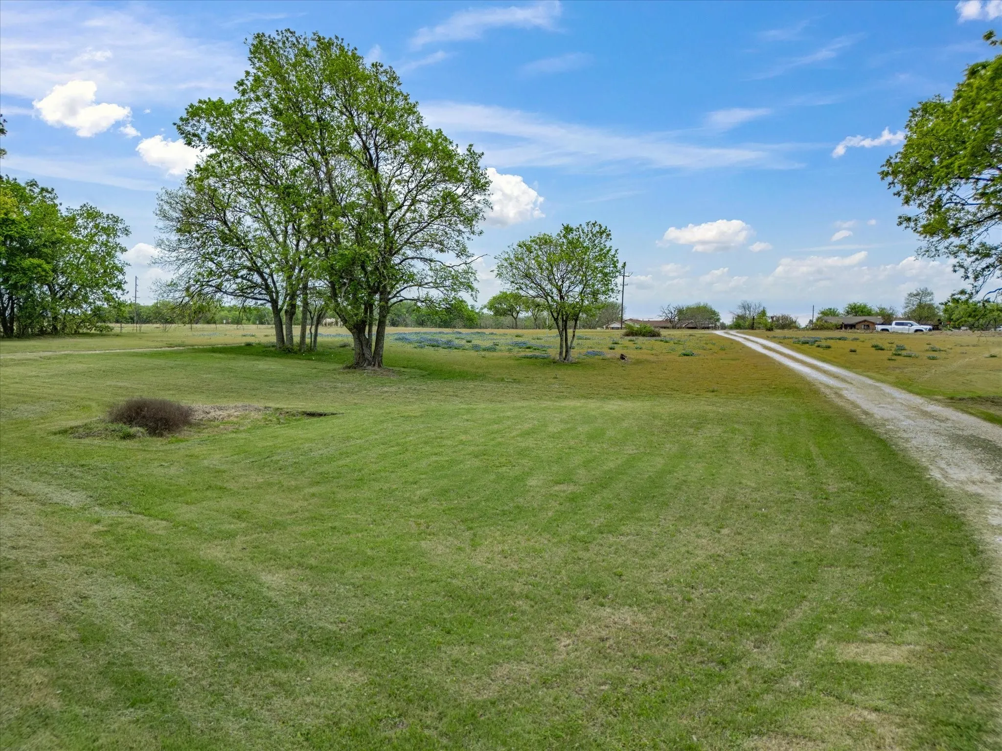 Single Family Residence For Sale in Navarro County , 15720 W Highway 22, Blooming Grove, Texas 76626, 5 Bedroom, 3 Bathroom, Garage spaces, 2,312 Sqft, built in 1973, mls#21226082, Real Estate Agent in Blooming Grove, Homes For Sale in Navarro county, Homes For Sale in Blooming Grove, Realtor in Blooming Grove Texas, Real Estate Brokerage Independent Realty Texas, Luminita Cordes Realtor