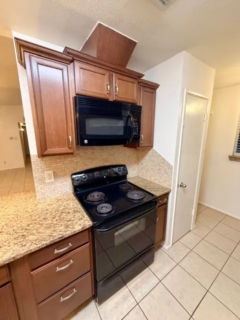 Black appliances!